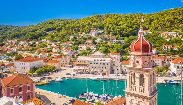 Charmiga skådespelare 30-40 år sökes för reklamfilm i Kroatien