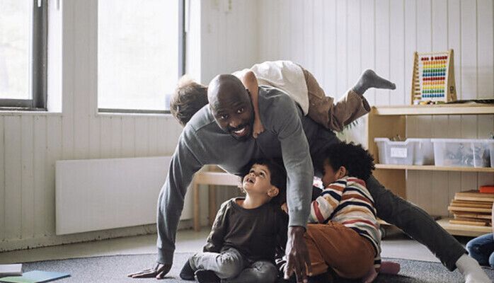 Modeller 30-45 år sökes för fotografering med tema 'Förskolepedagog'