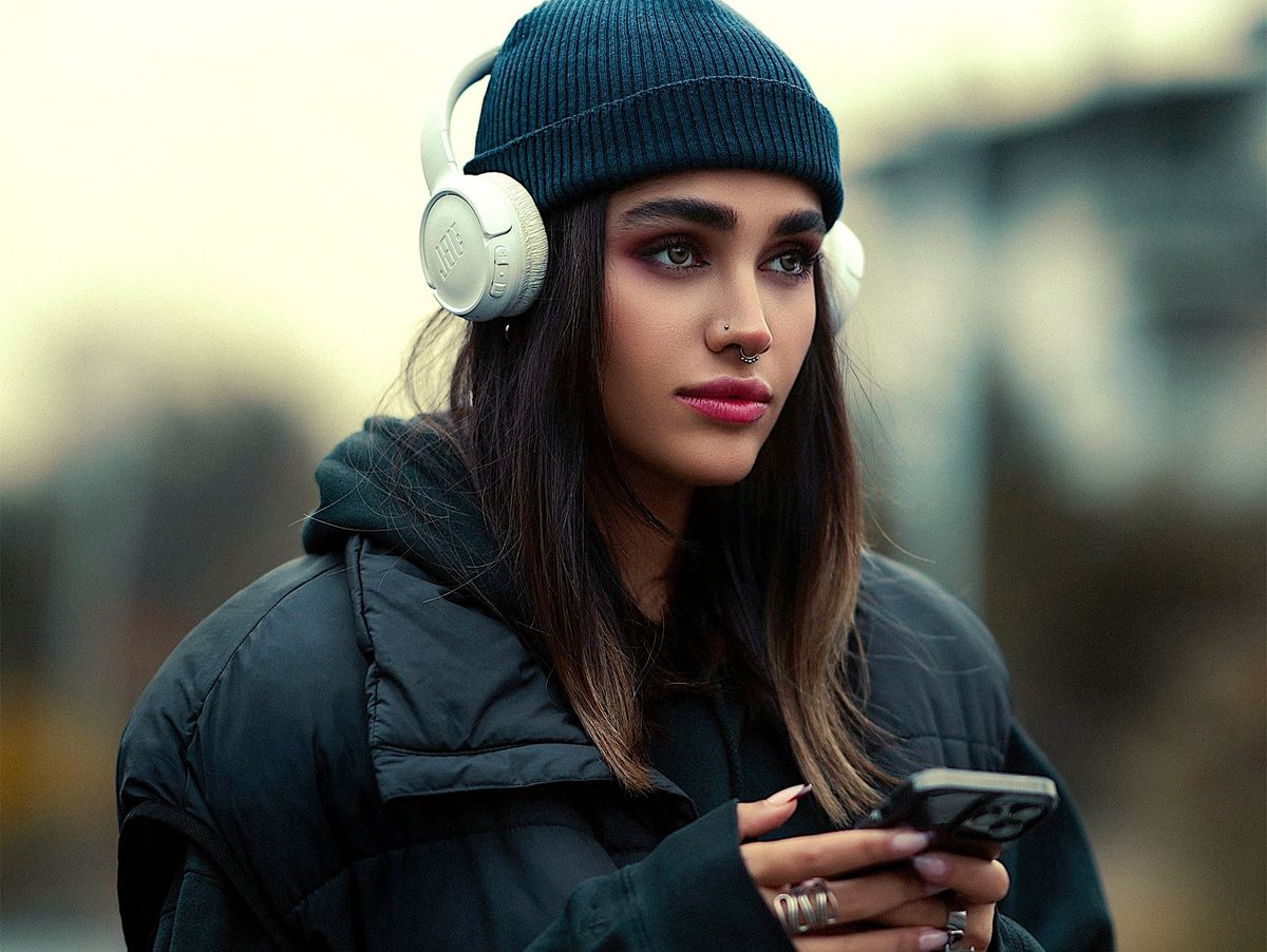 Programledare (kvinnlig) till internationell serie om mänsklig psykologi och digital teknik!