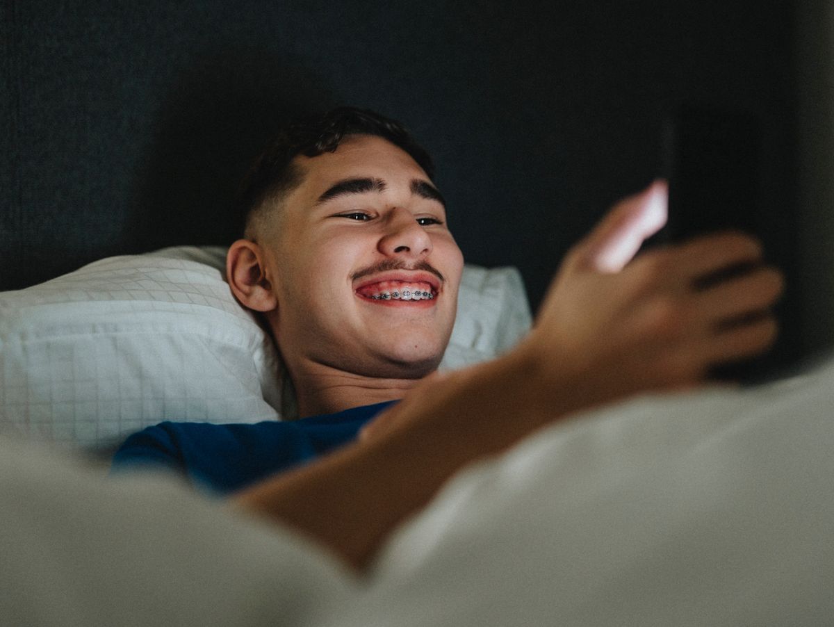 Unga med tandställning sökes till inspelning i Göteborg