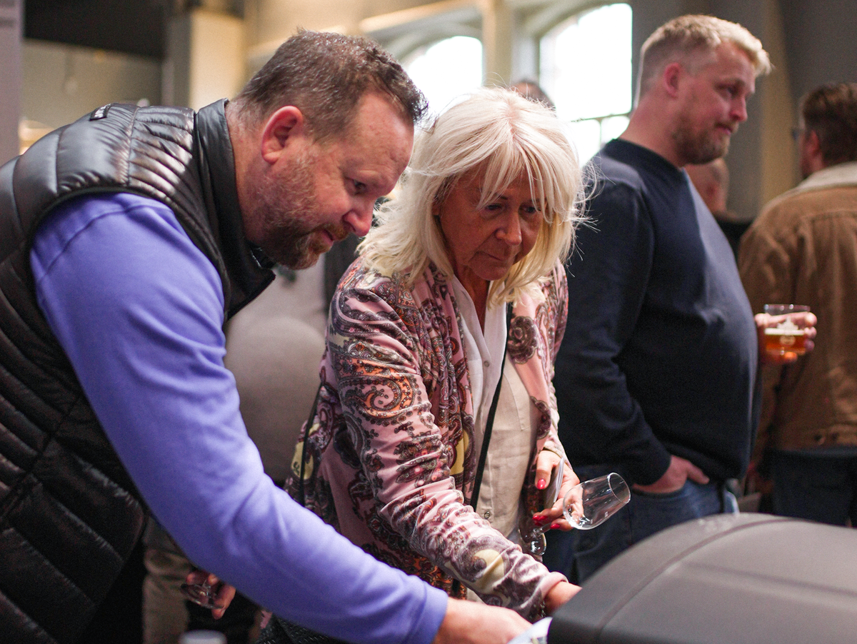 Statister/modeller sökes till GRILLAT mässan i Stockholm