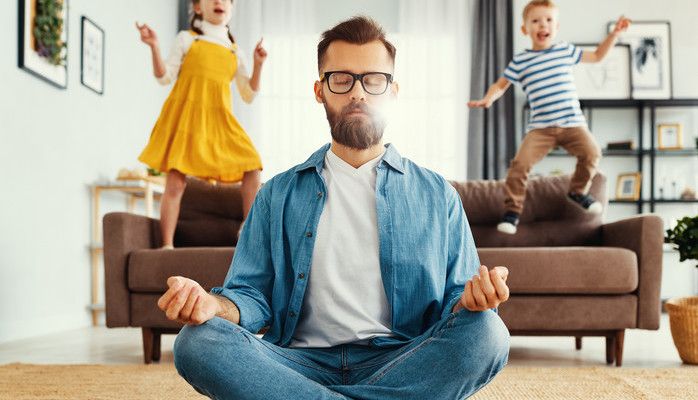 Rolig och uttrycksfull man sökes för streamingproduktion