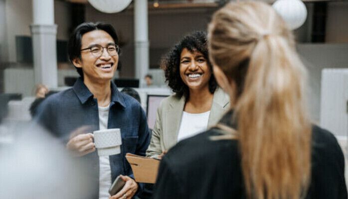 Modeller 28-50 år sökes till fotografering på tema "PR byrå", 22 okt, Stockholm