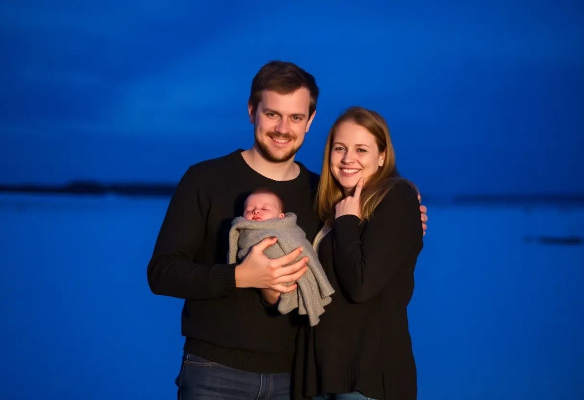 Nyfödd bebis + föräldrar sökes till fotografering "Moments in life",  29 april, Sthlm