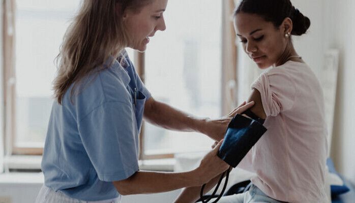 Modeller i alla åldrar sökes till fotografering tema "vårdcentral" i Stockholm