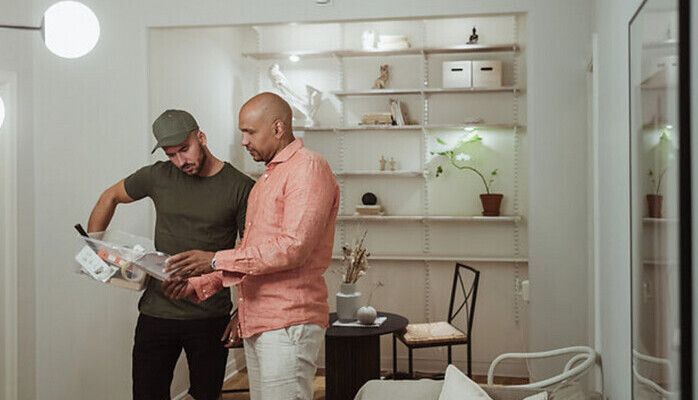 Modeller 30-60 år sökes för fotografering: VVS tekniker & husägare