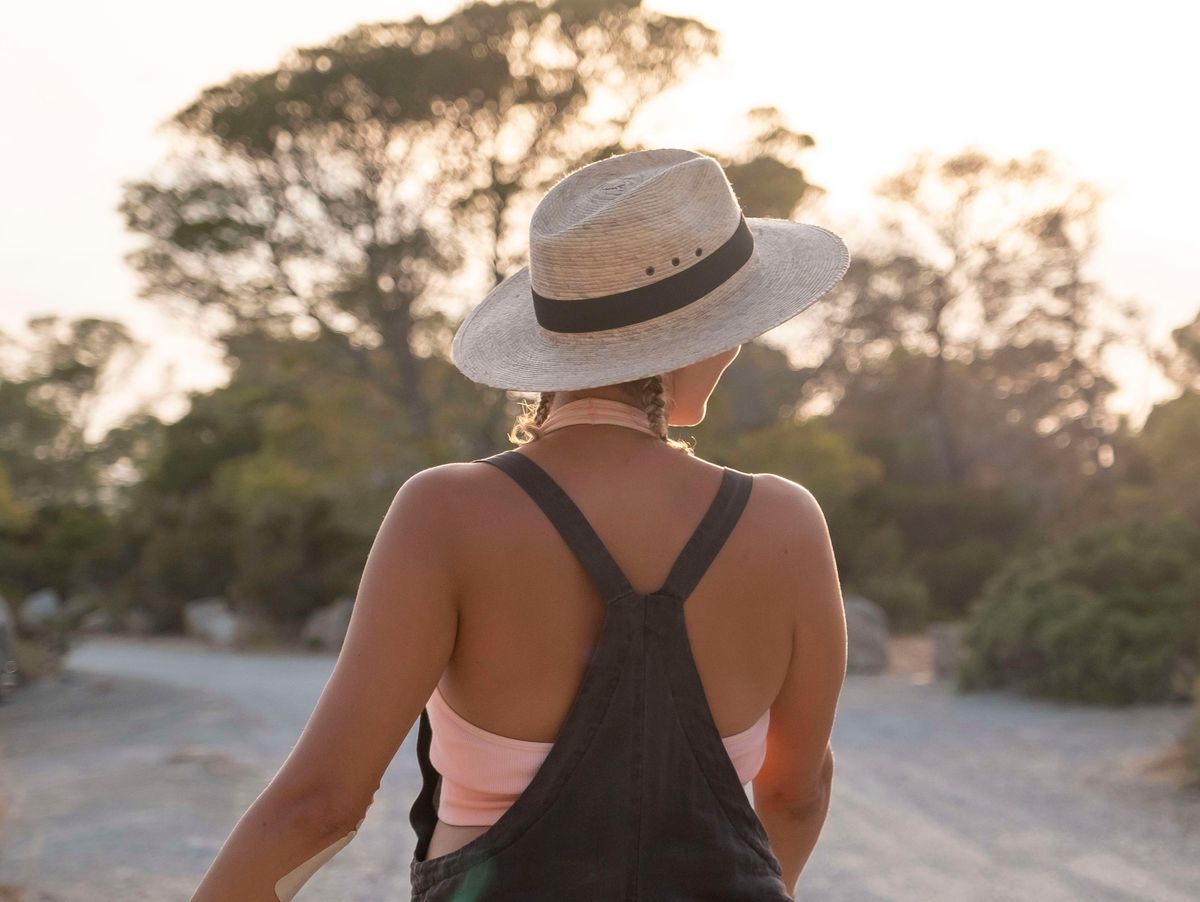 Tjej som kan prata brittiska / australiensiska 