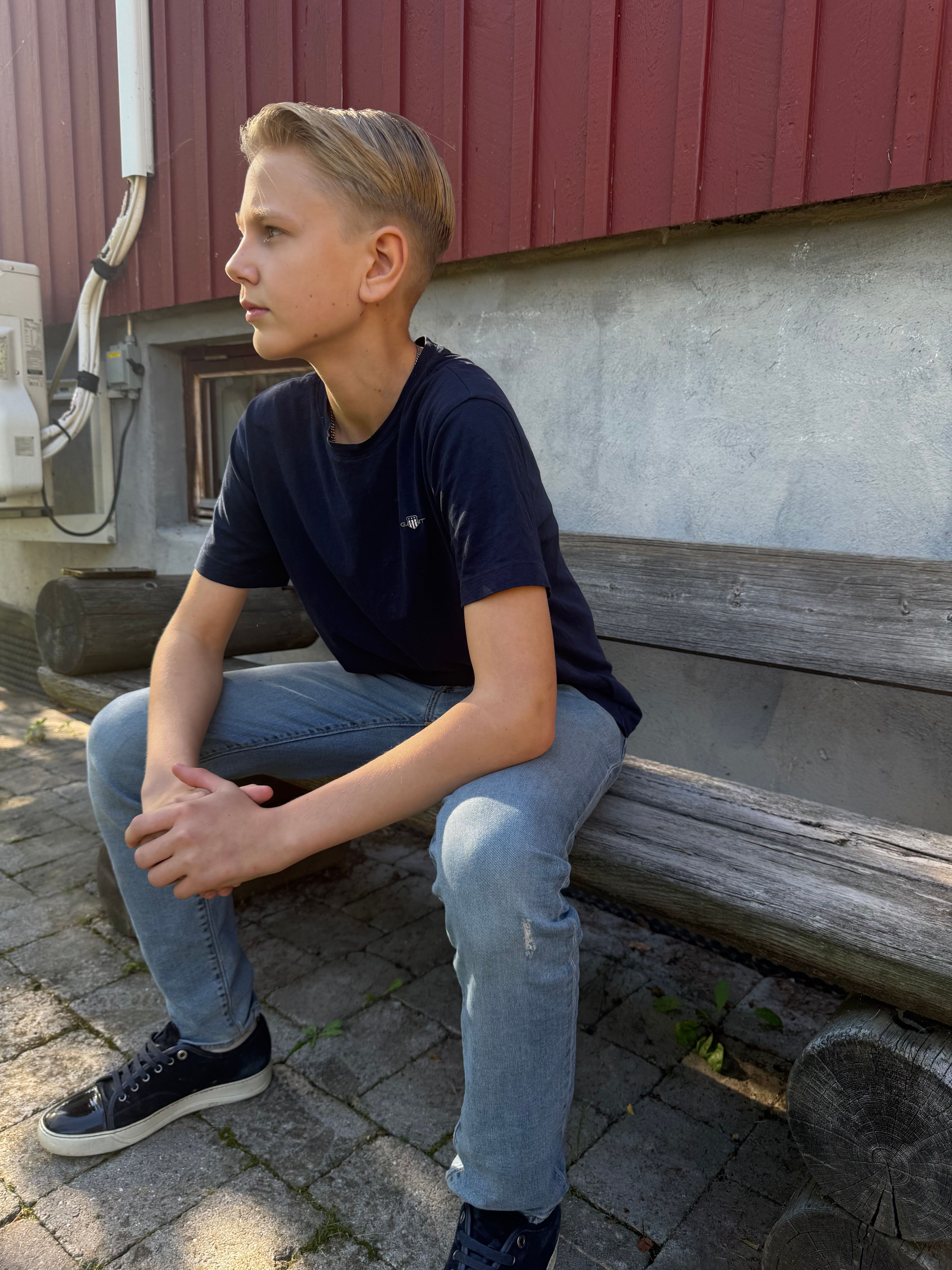 bild 0}