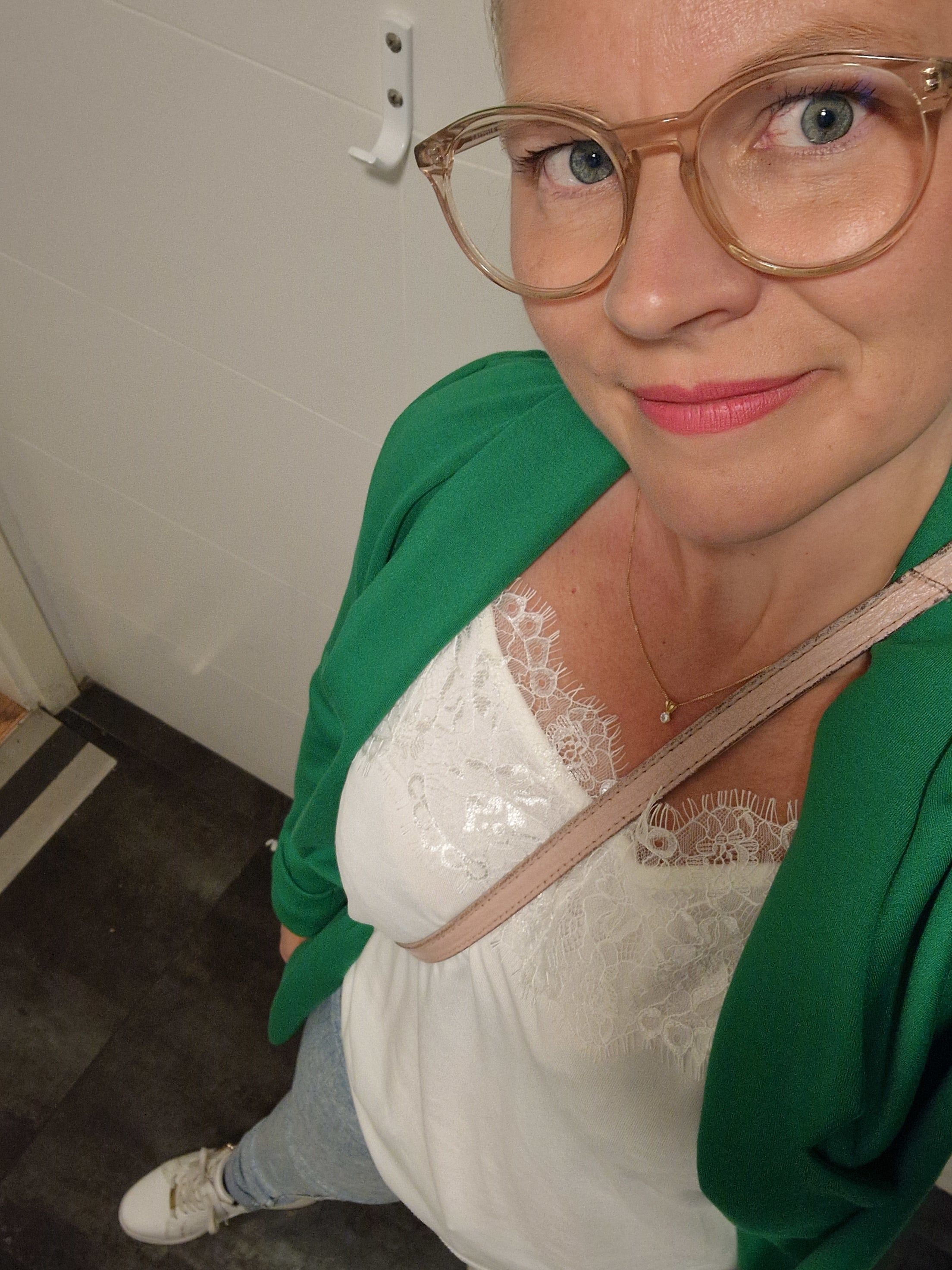 bild 0}