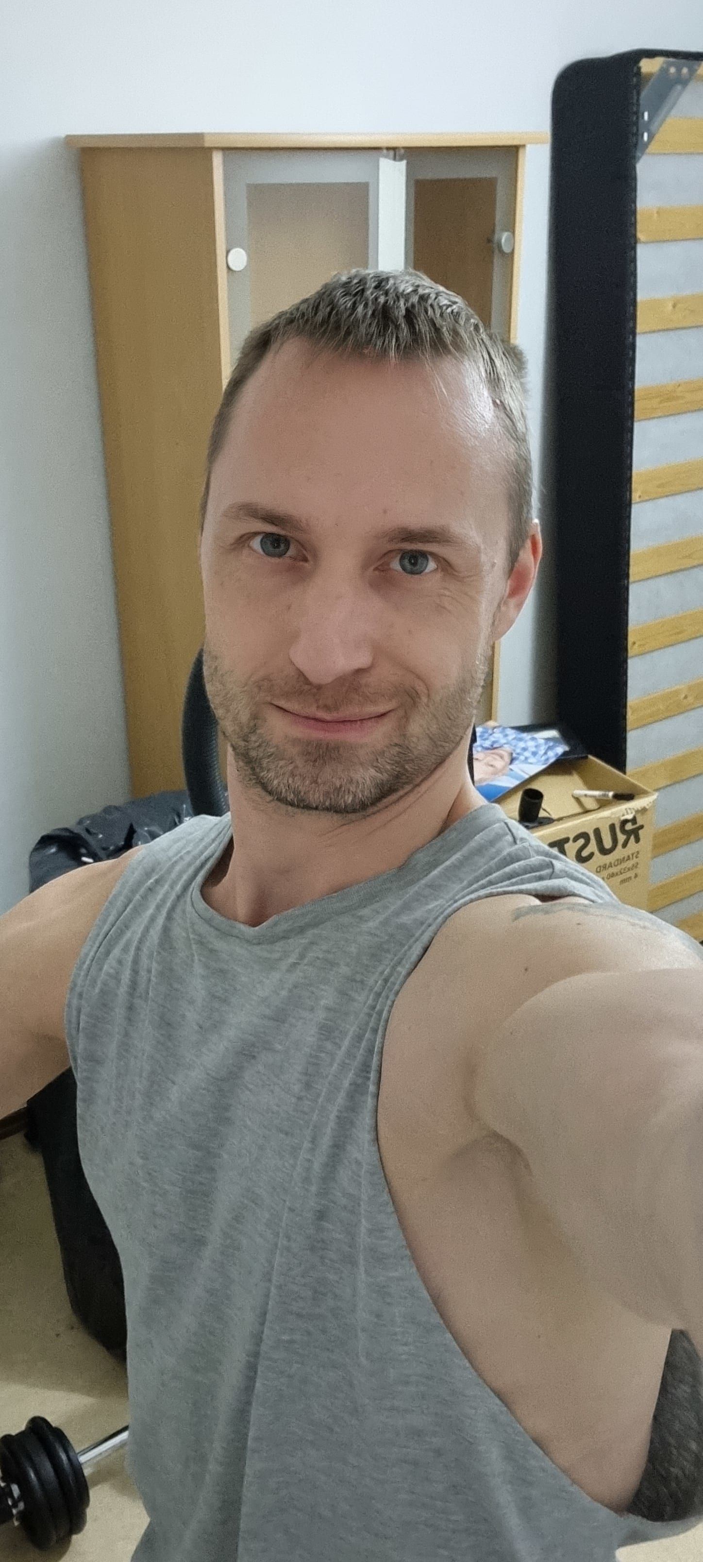 bild 0}