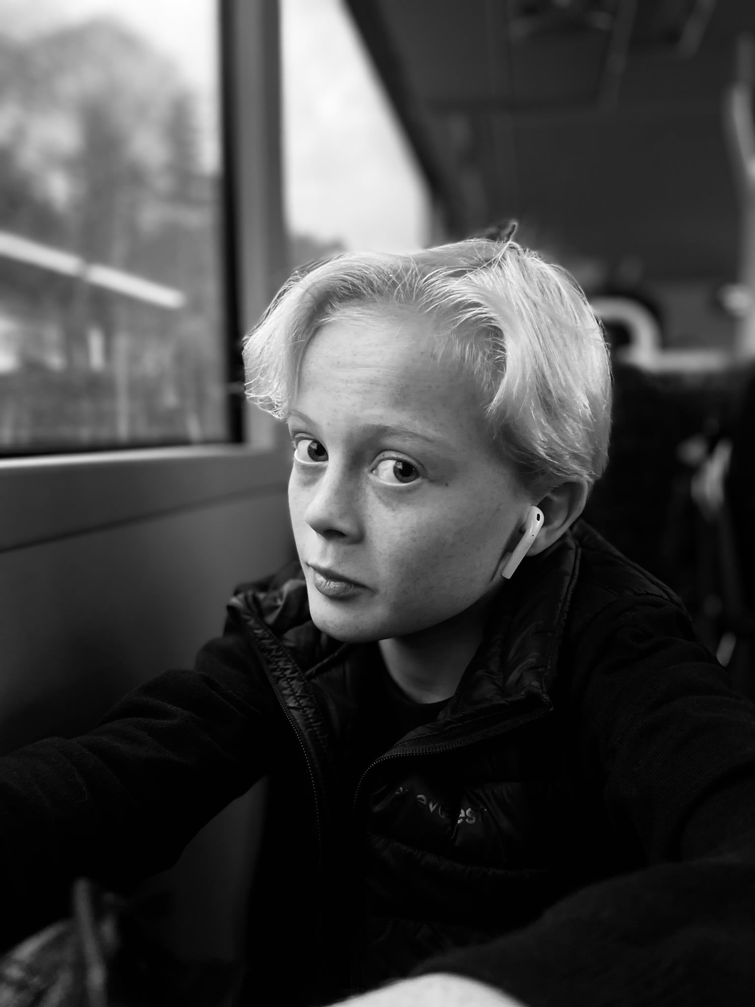 bild 0}