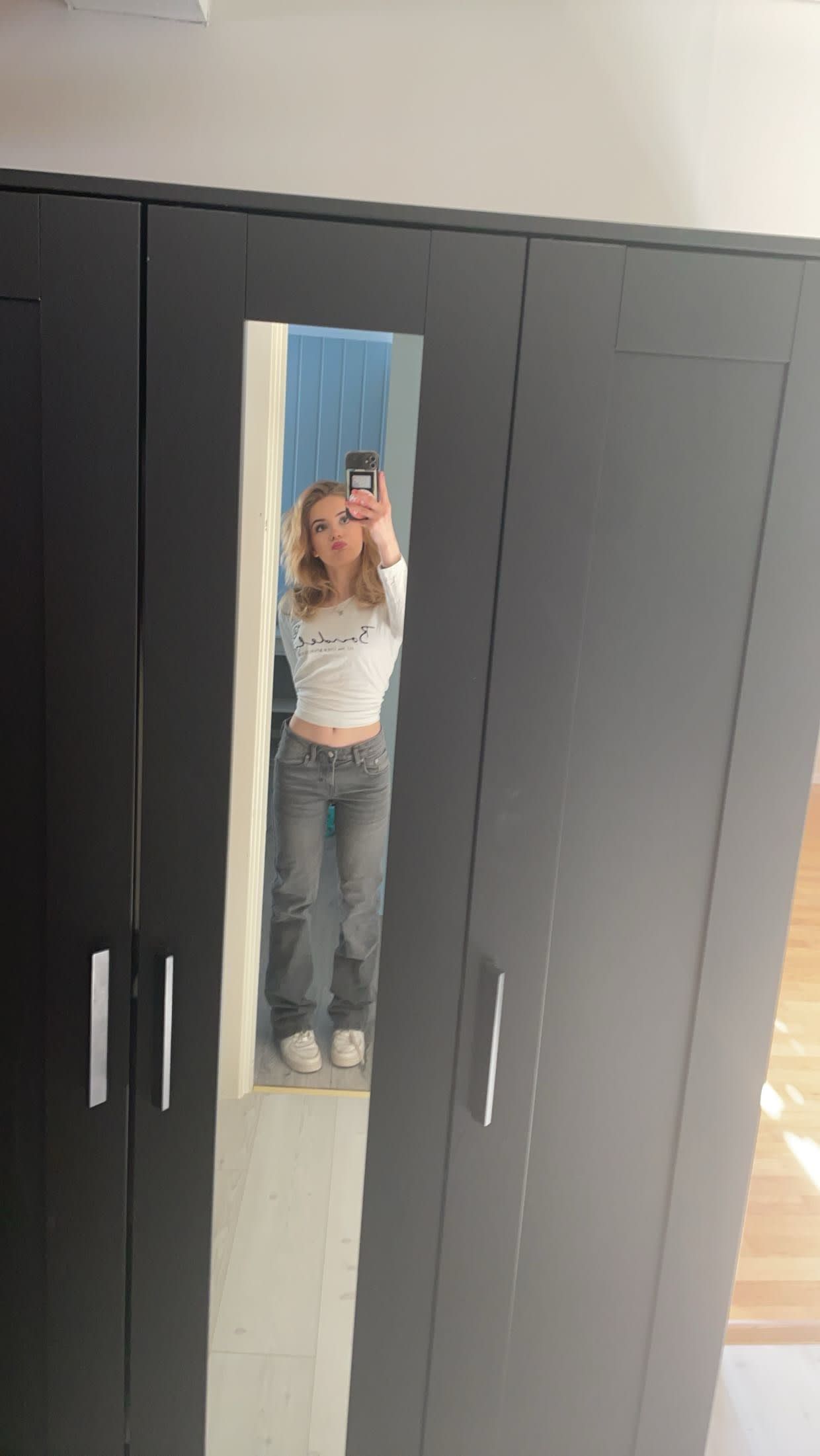bild 0}
