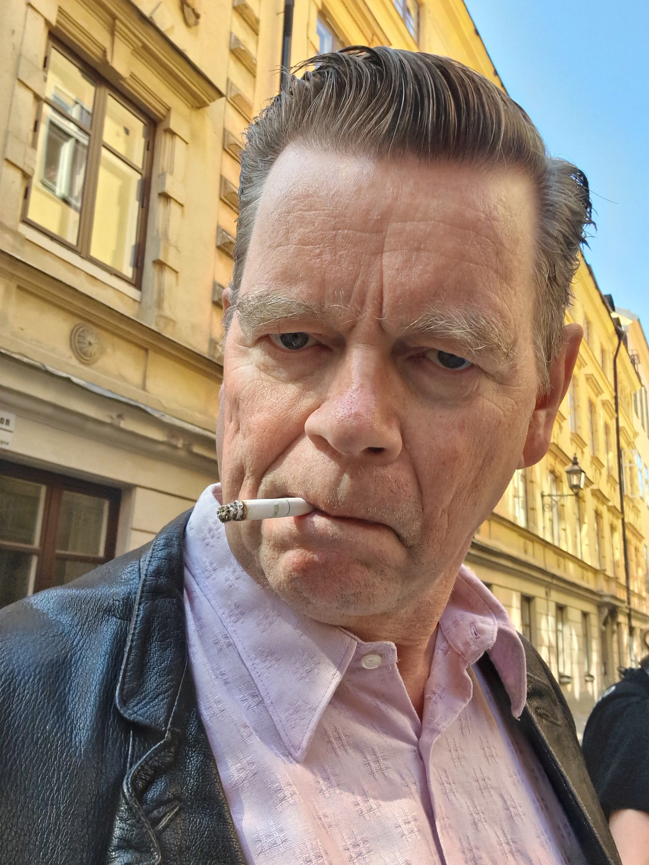 bild 0}