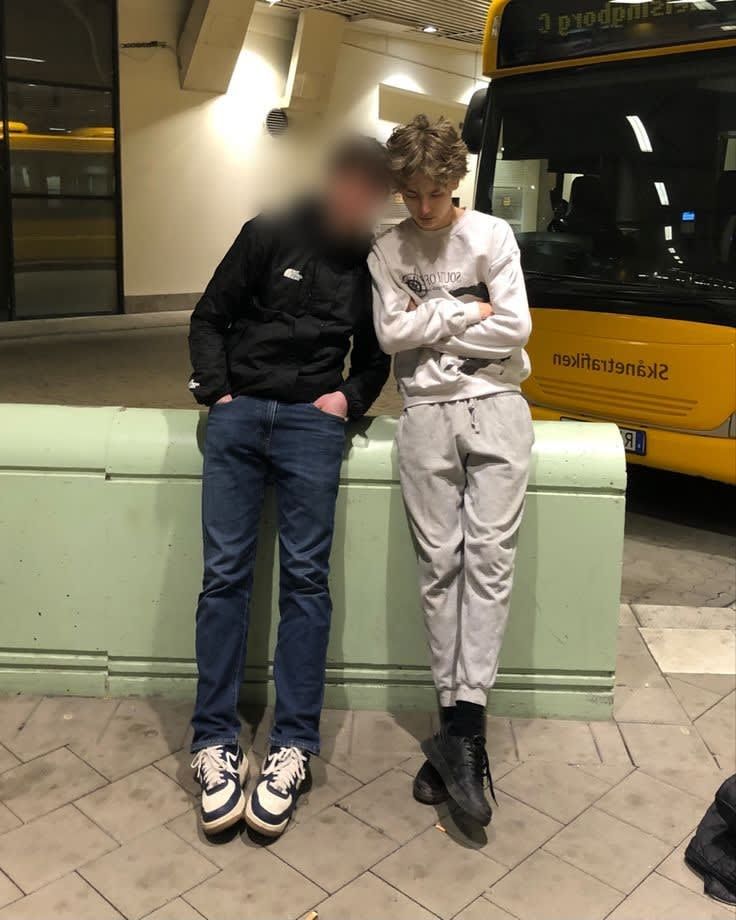 bild 0}