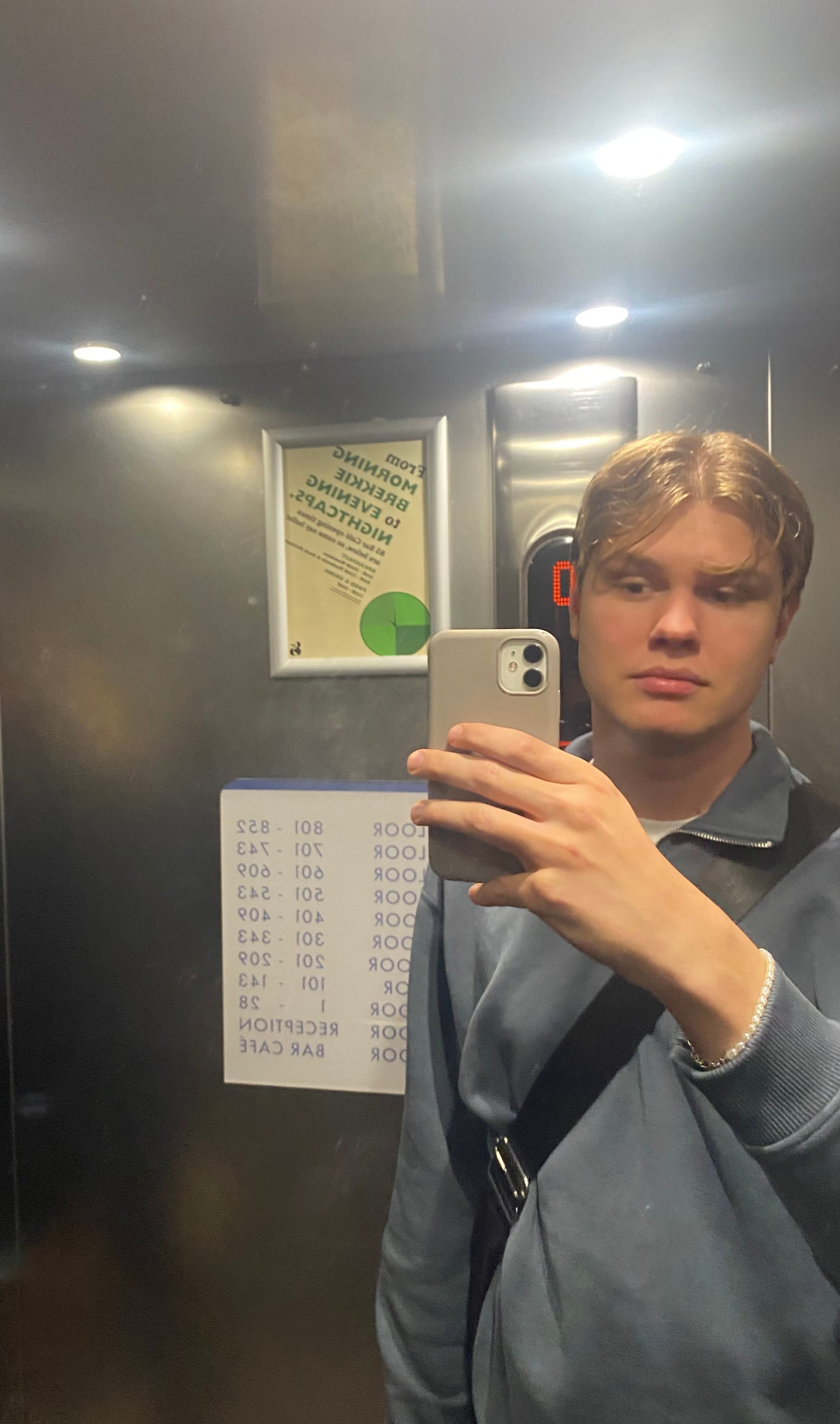 bild 0}
