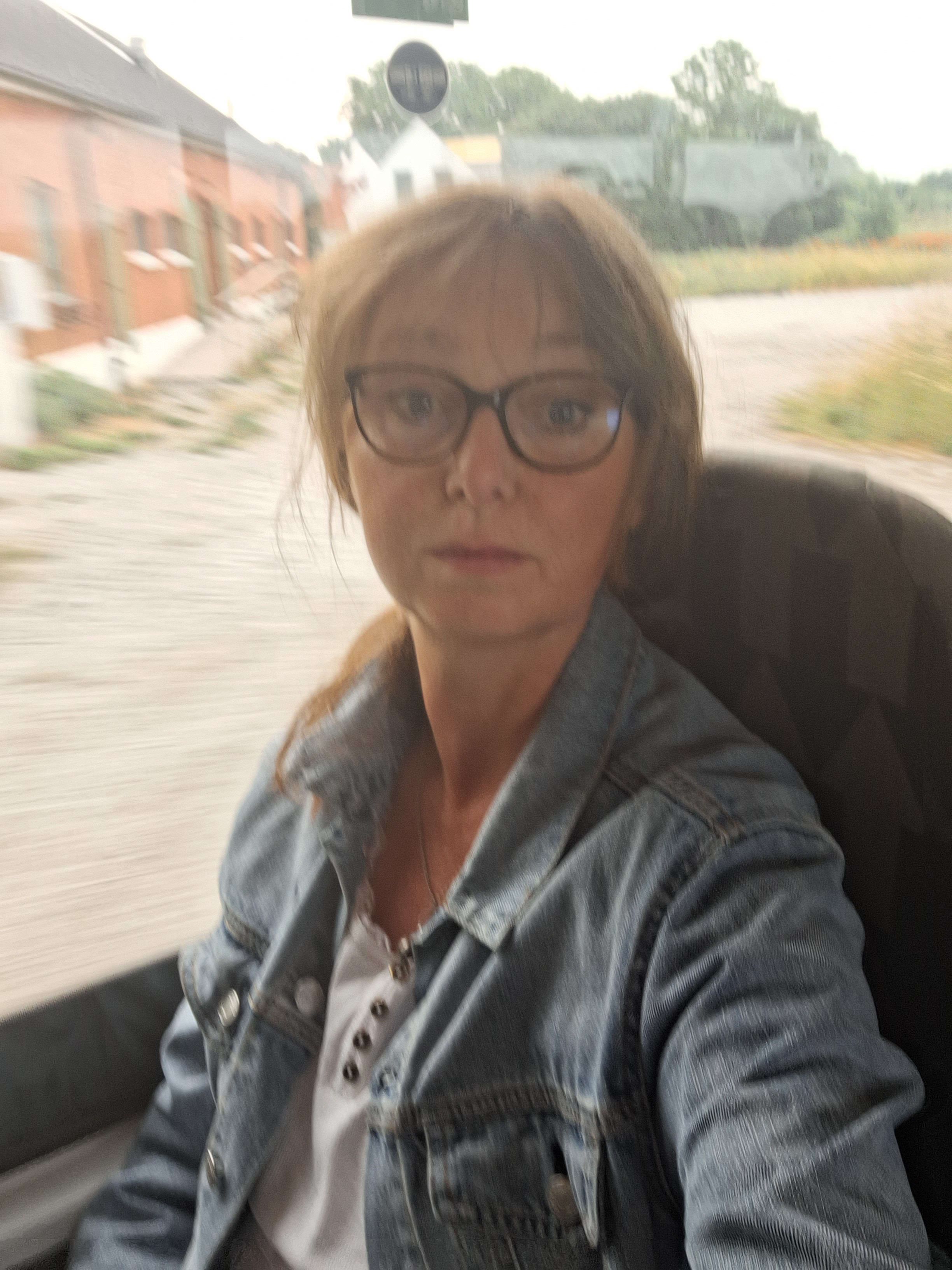 bild 0}