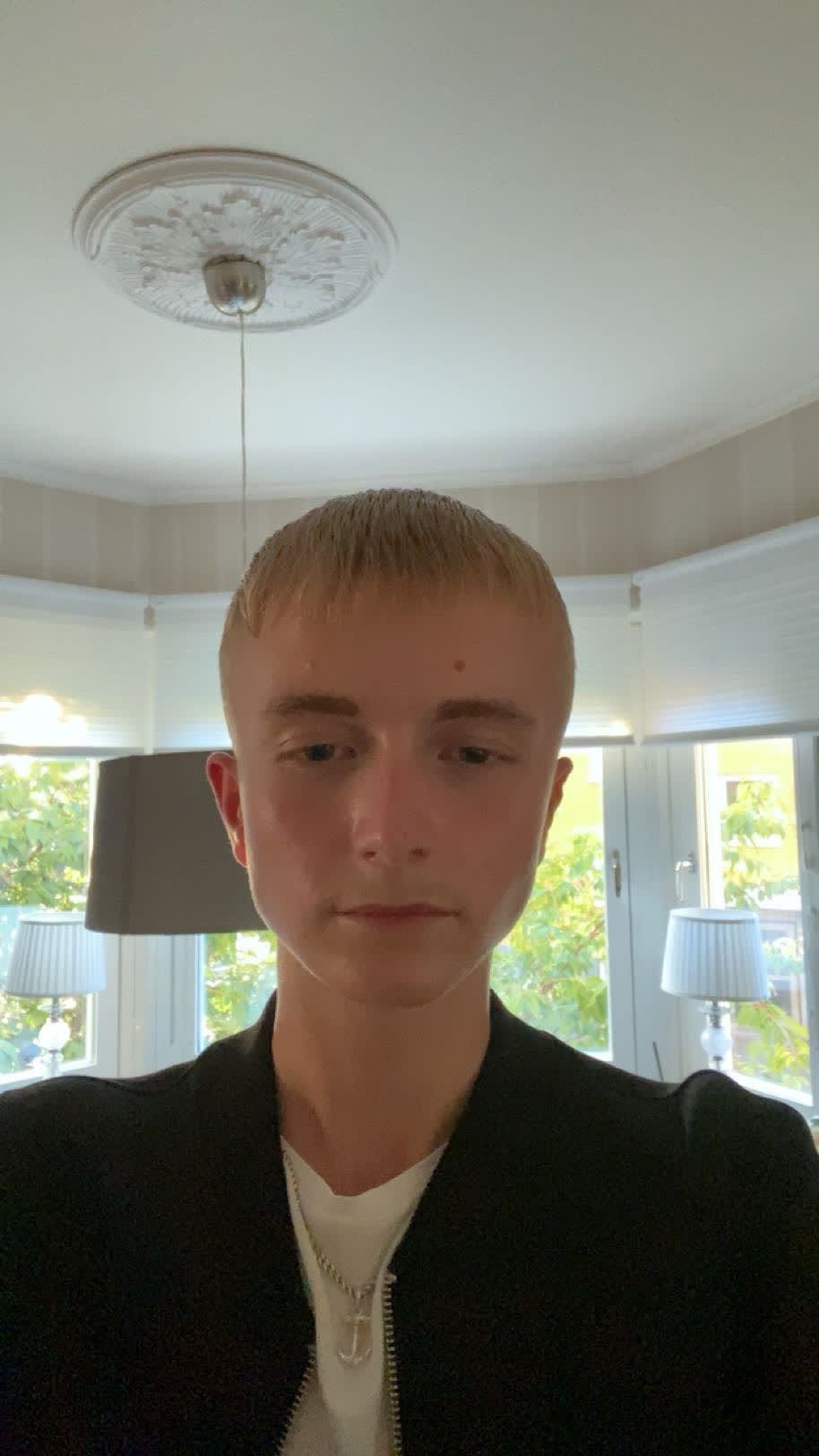 bild 0}