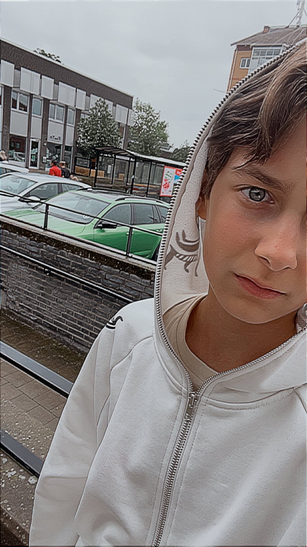 bild 0}