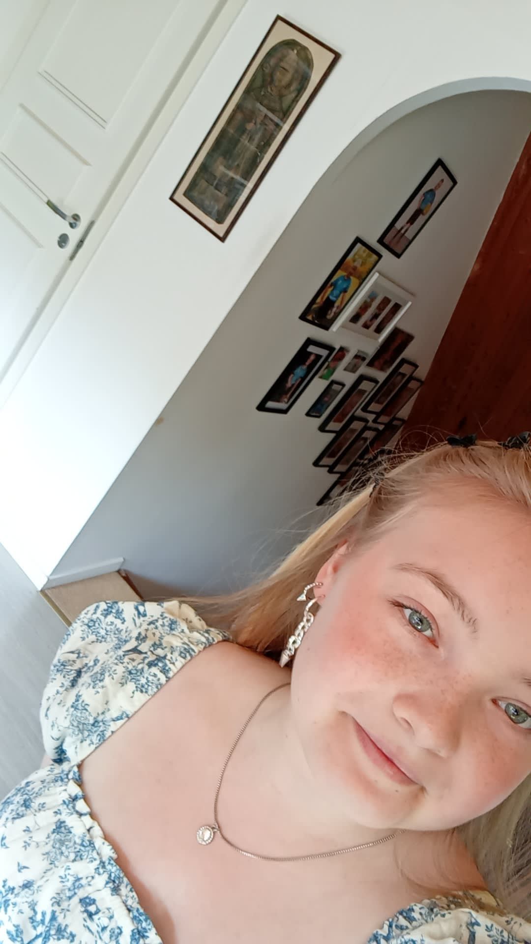 bild 0}
