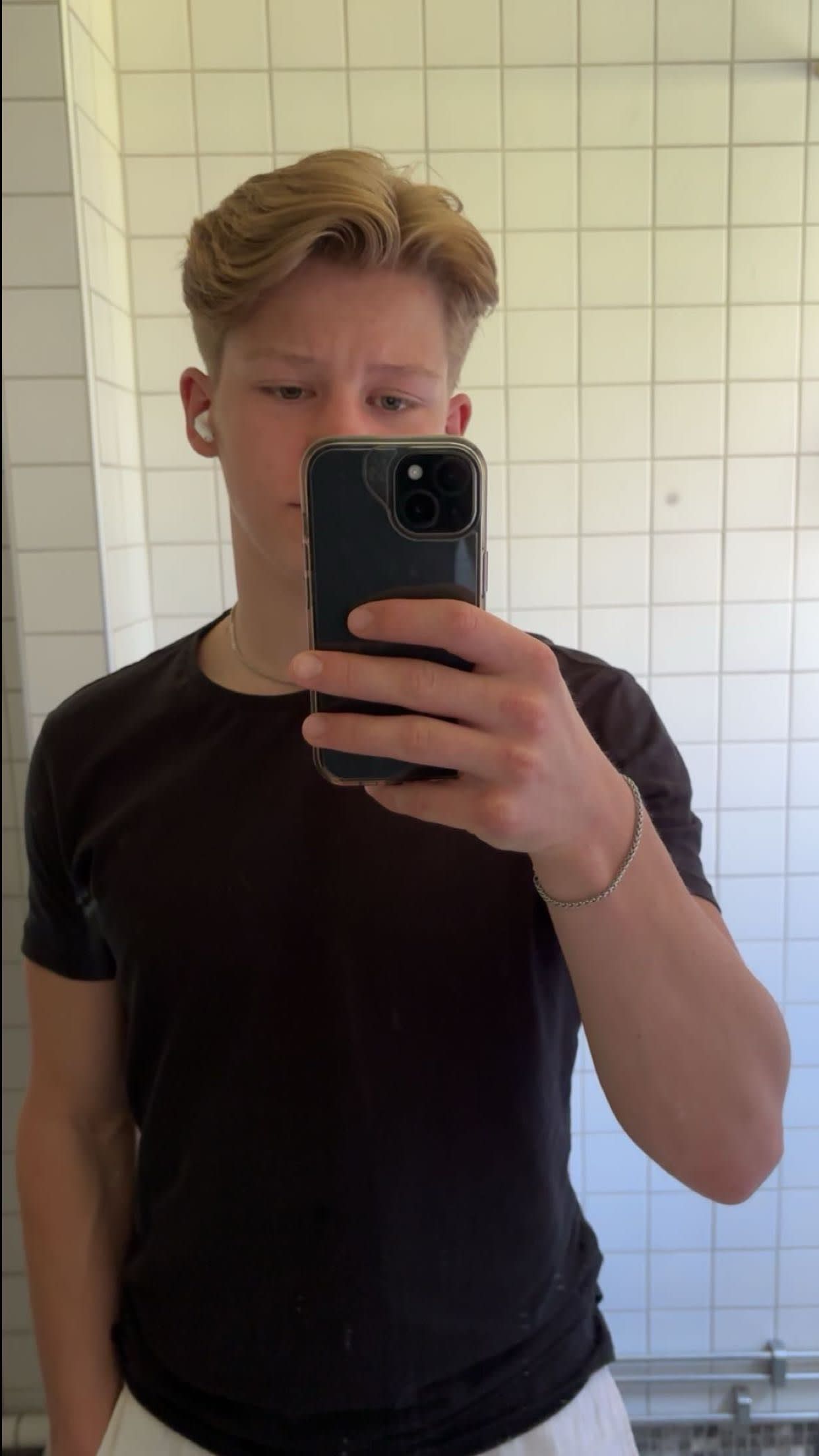 bild 0}