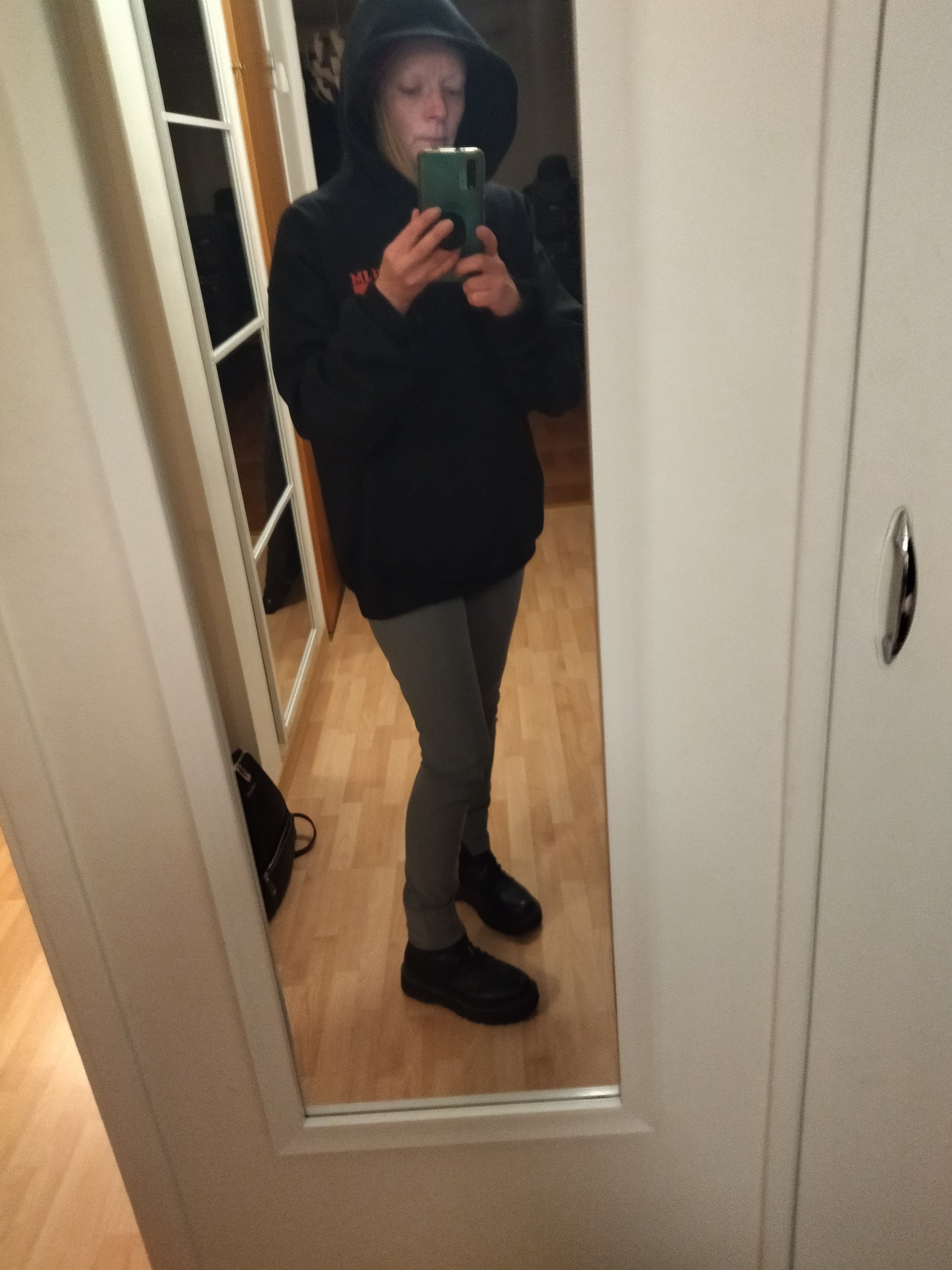 bild 0}