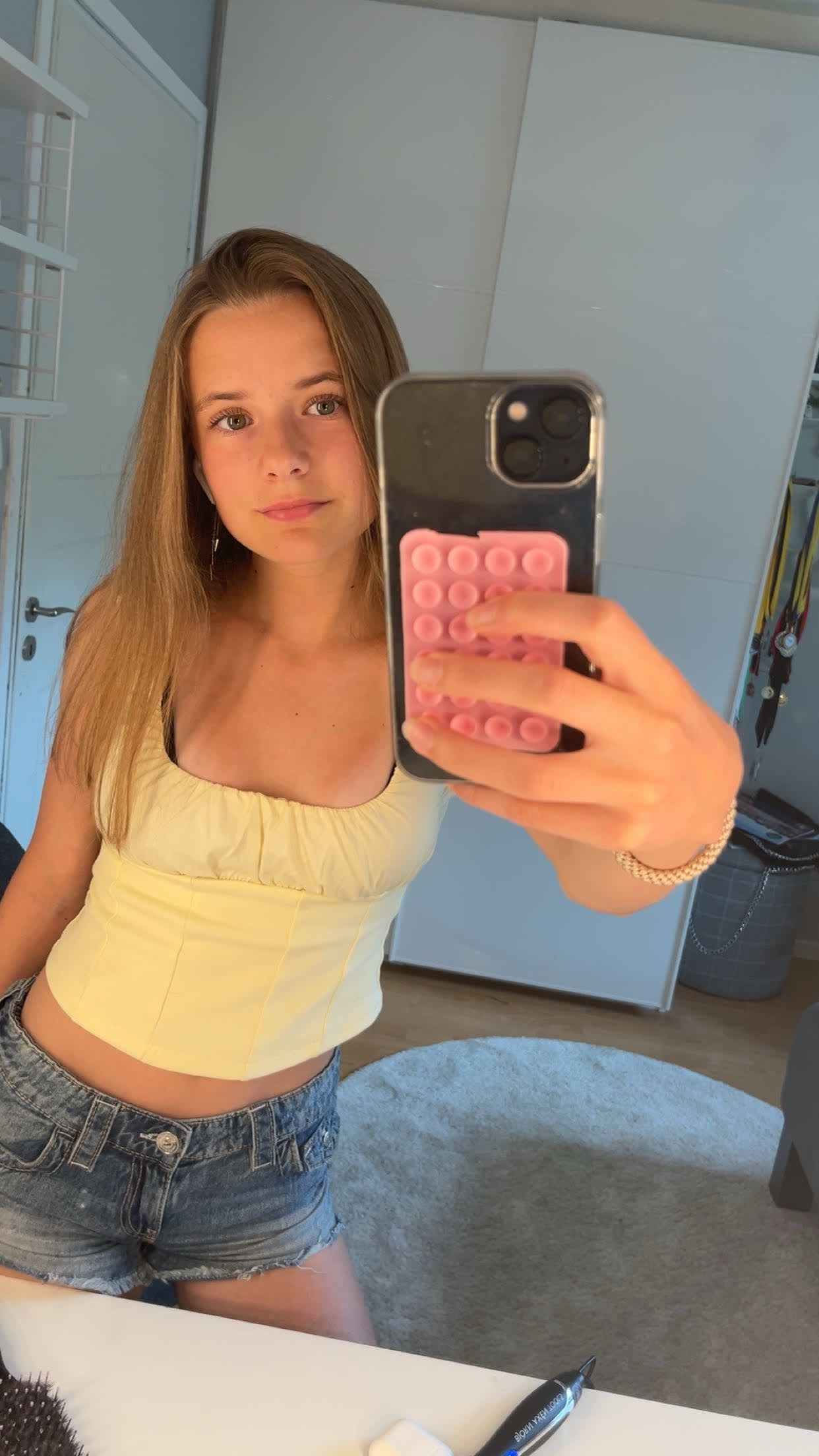 bild 0}