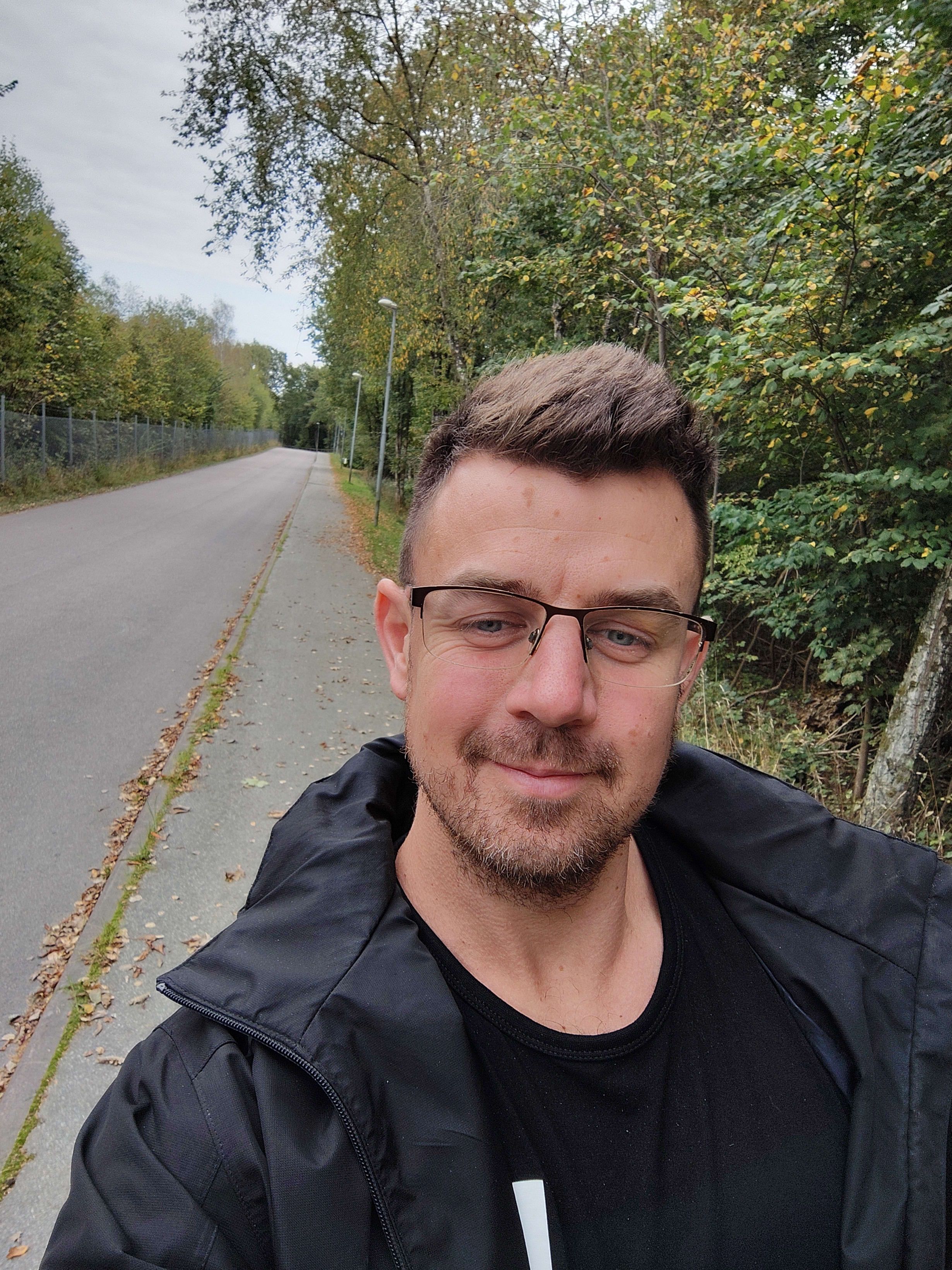 bild 0}