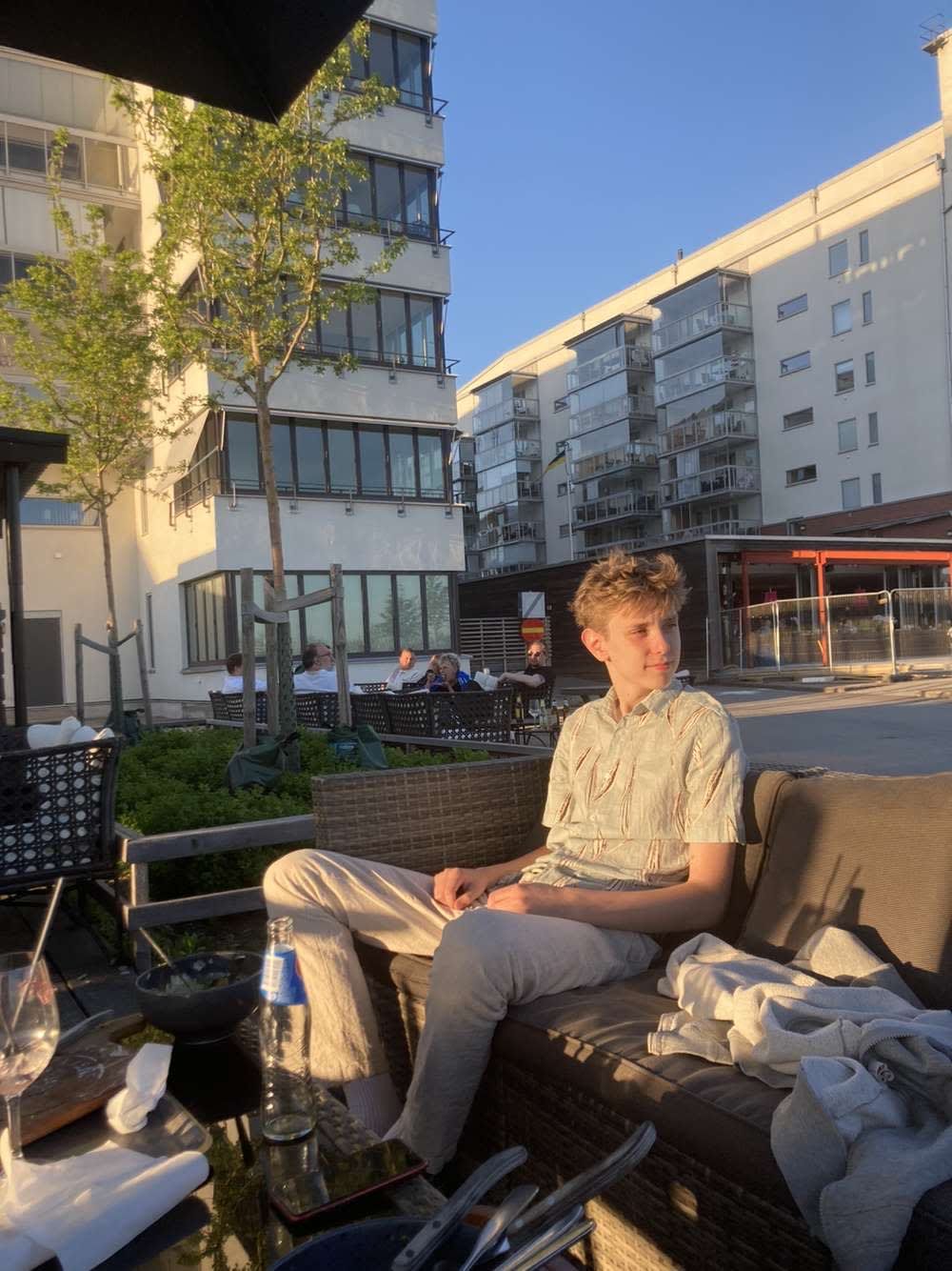 bild 0}