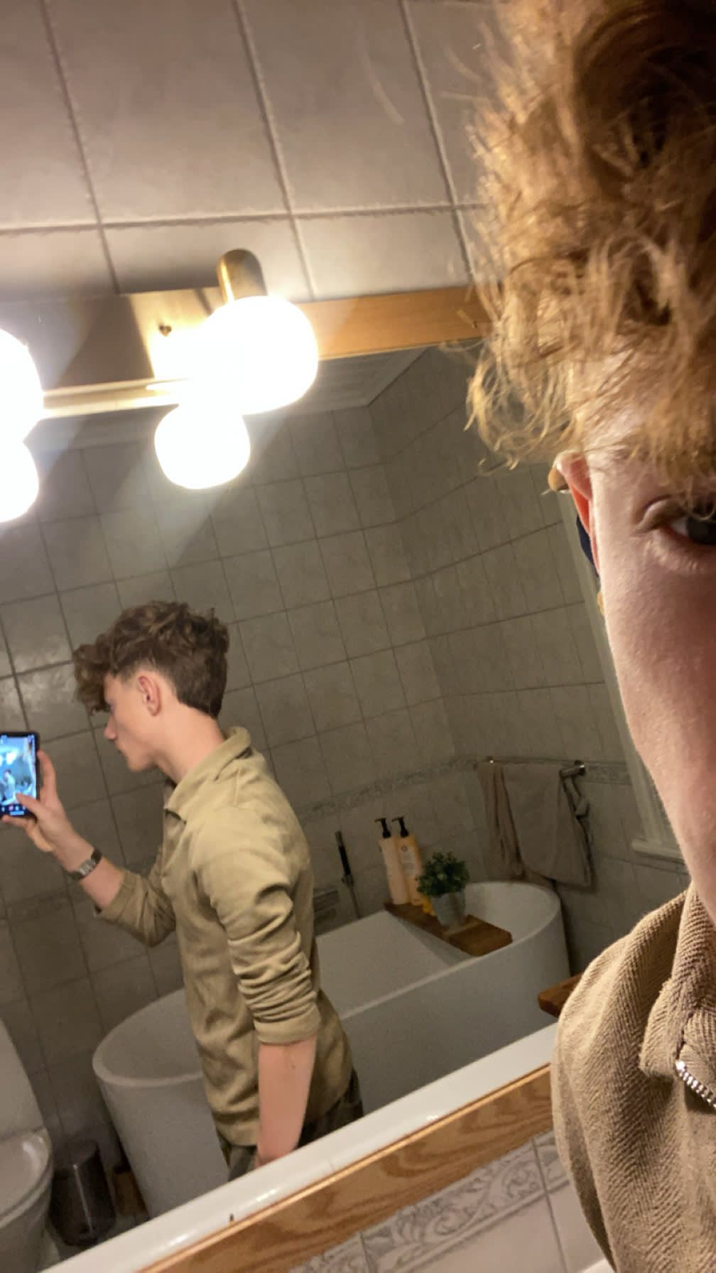 bild 0}