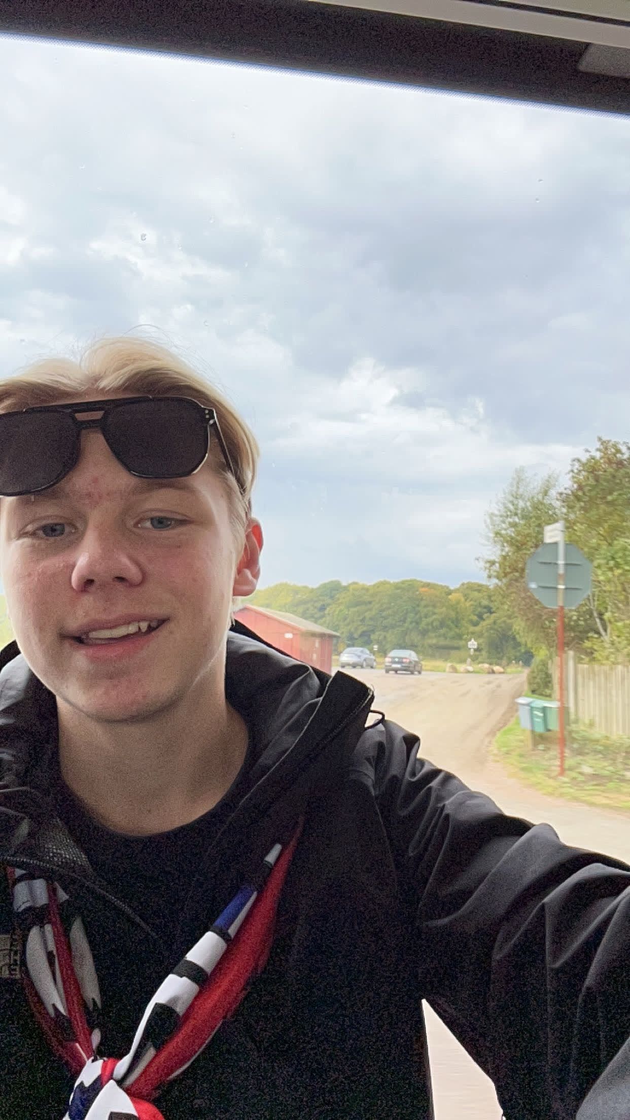 bild 0}