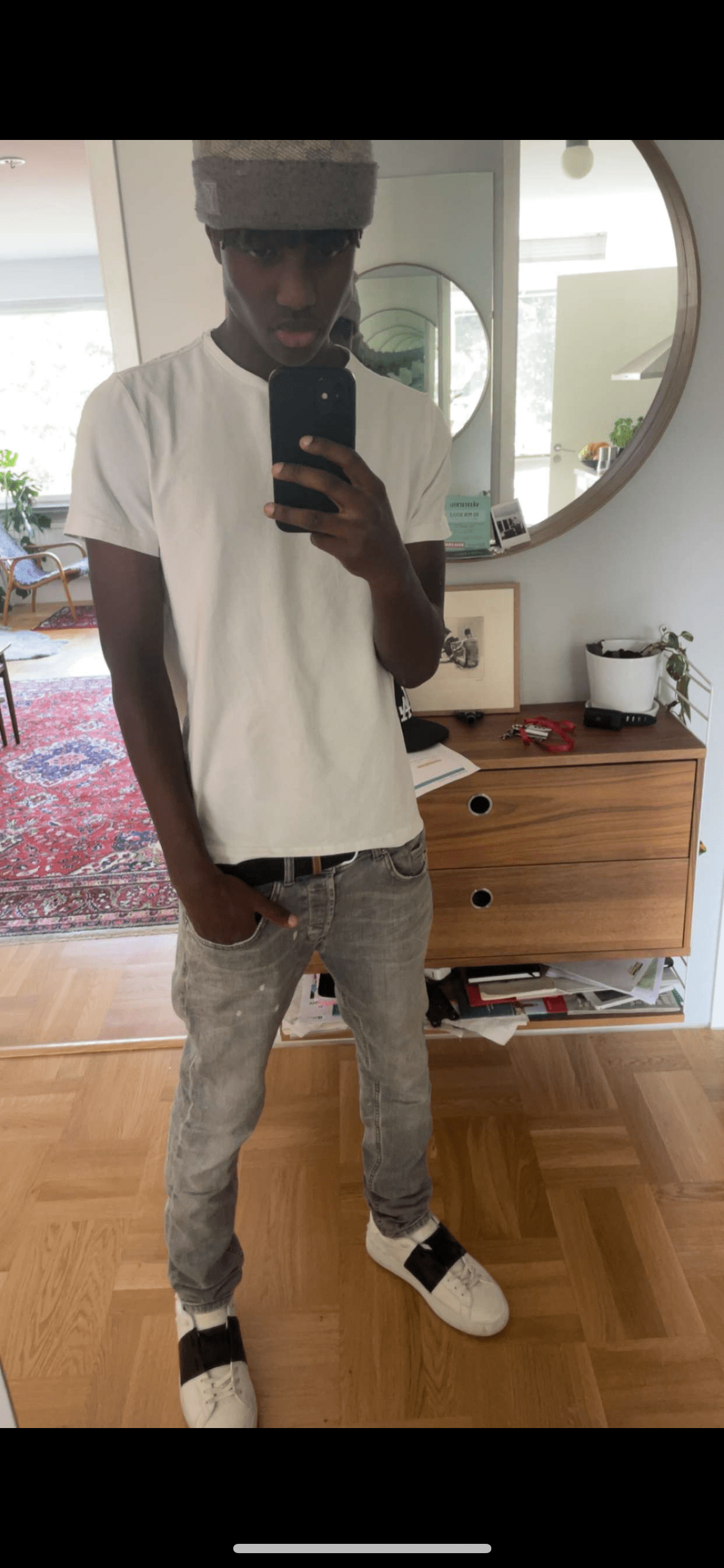 bild 0}