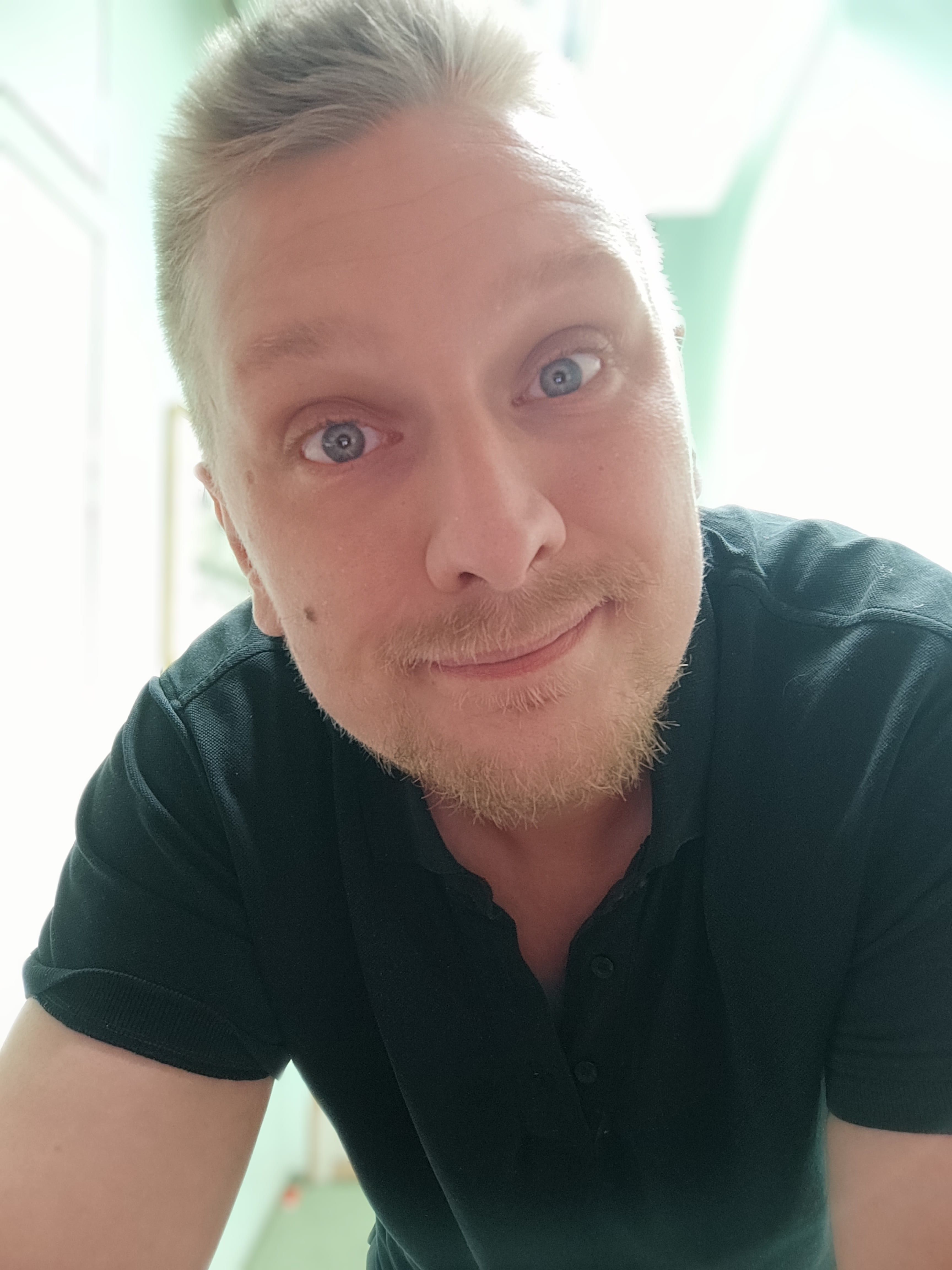 bild 0}
