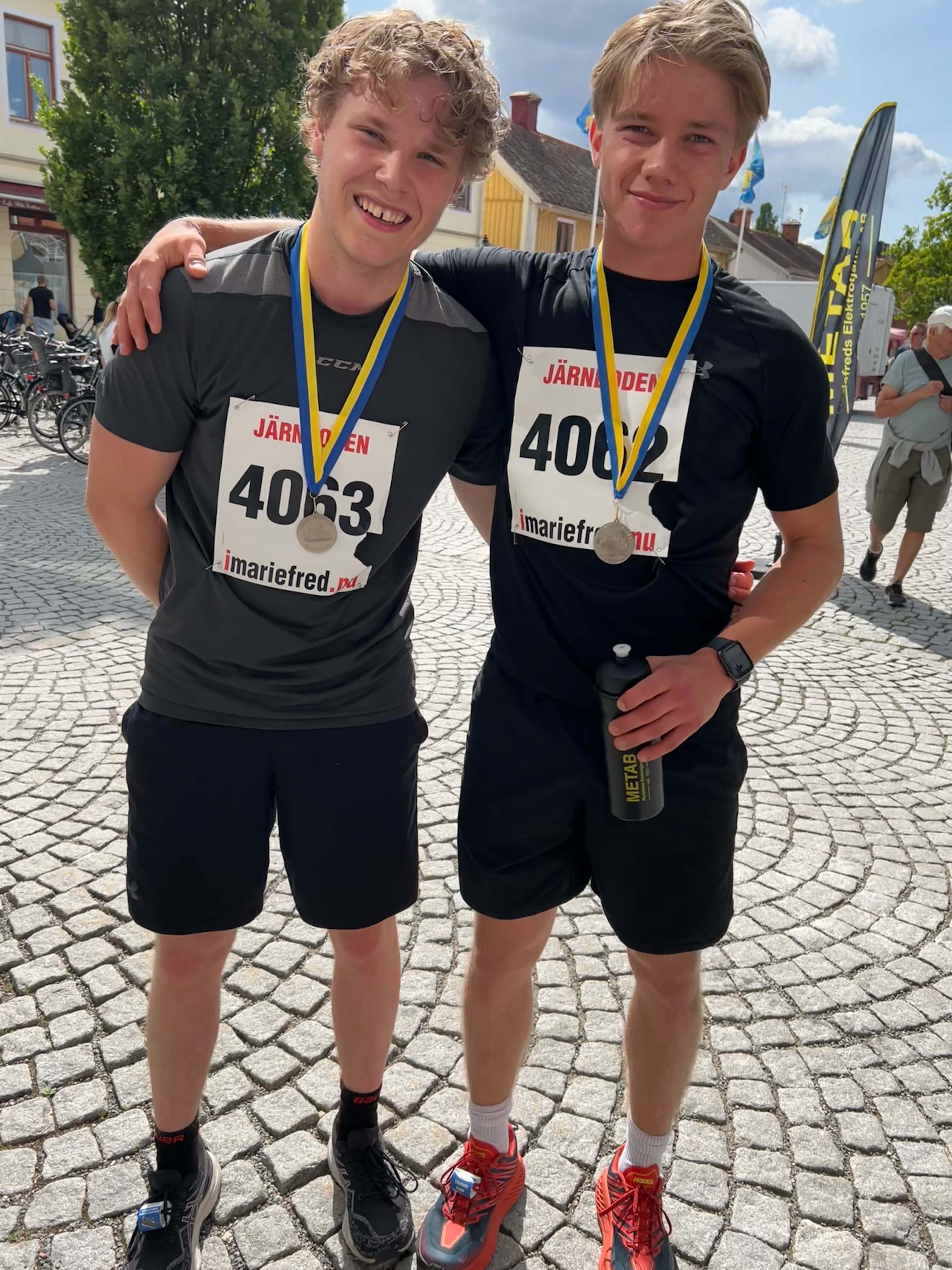 bild 0}