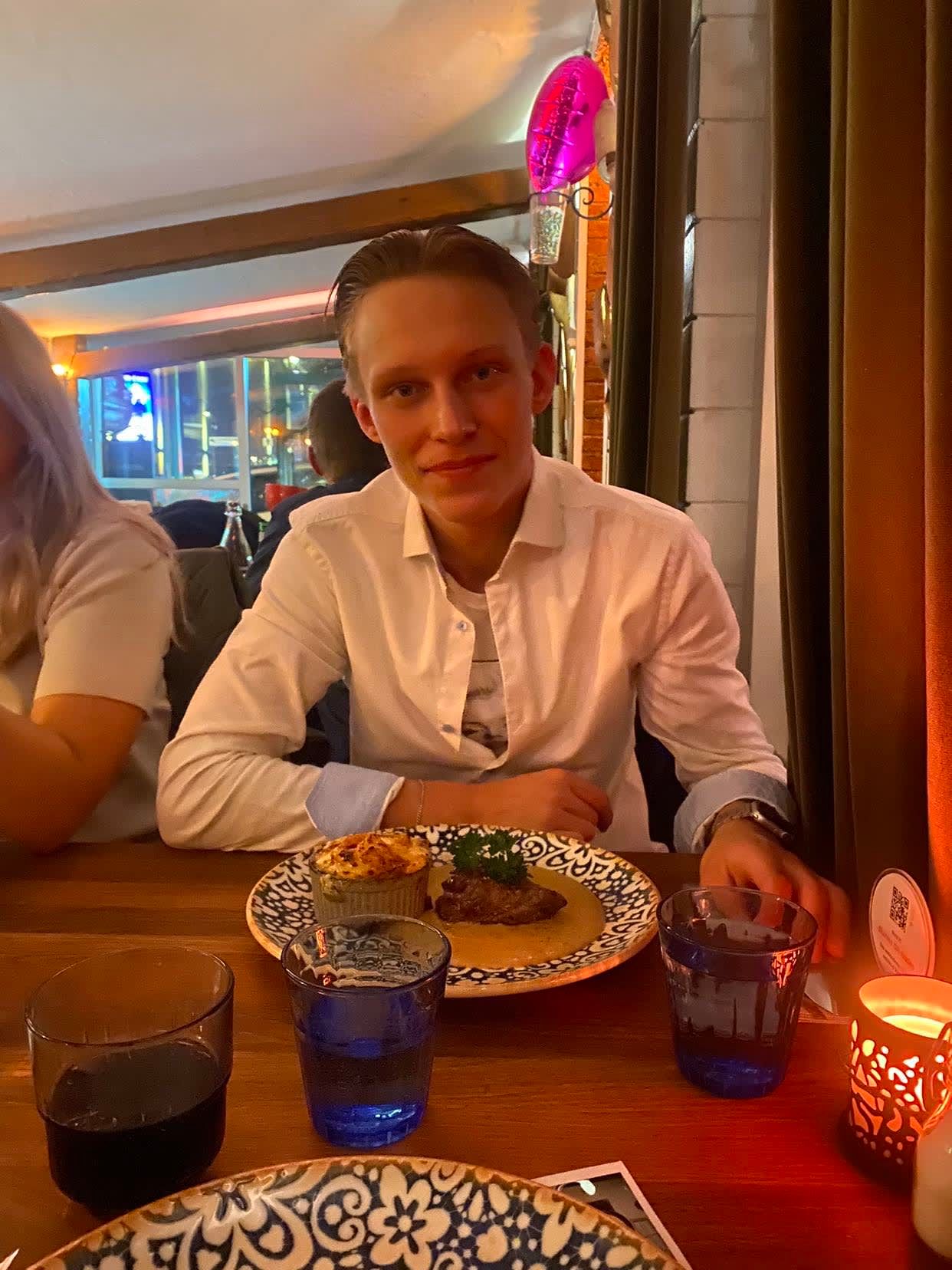 bild 0}