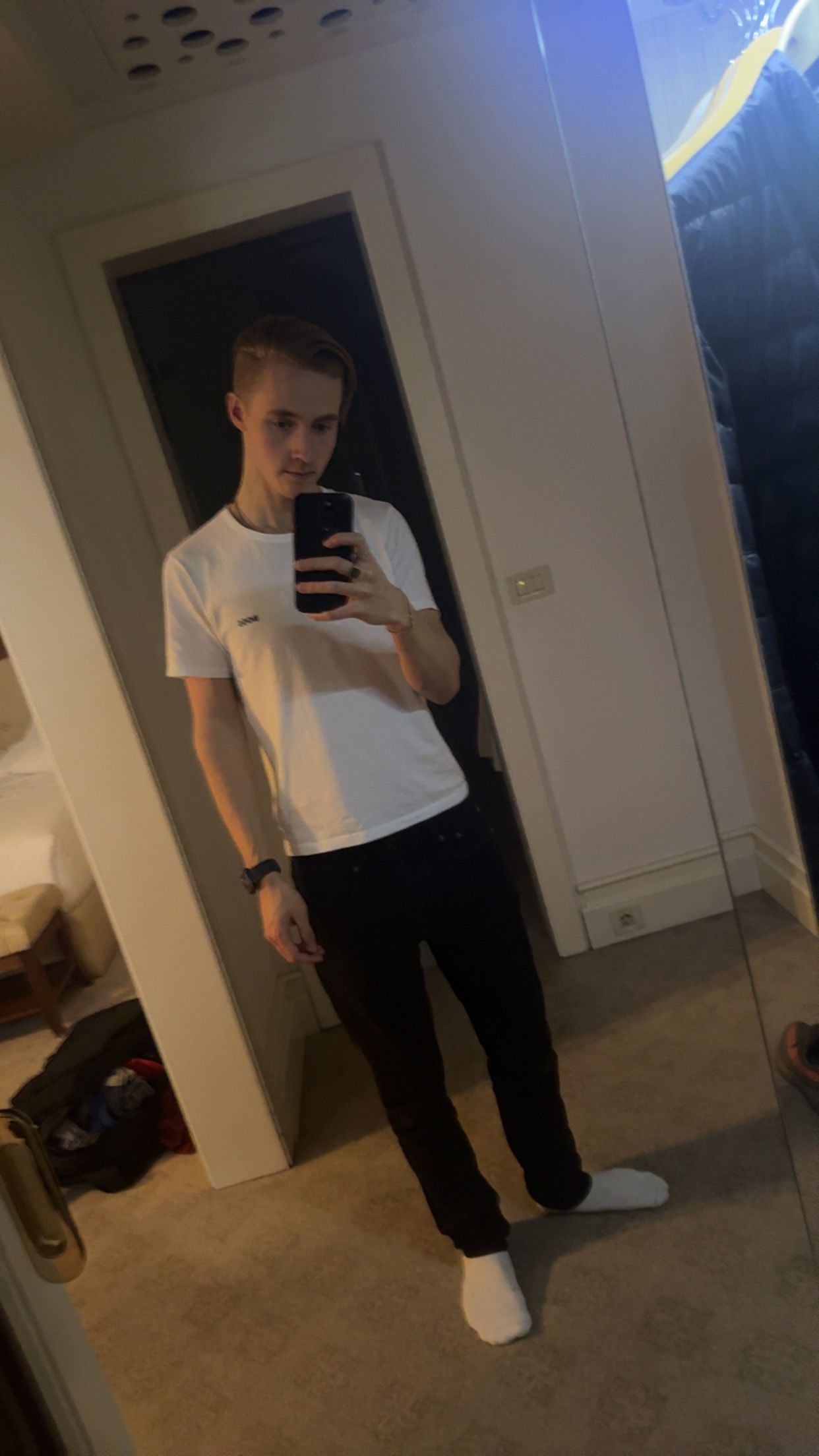 bild 0}