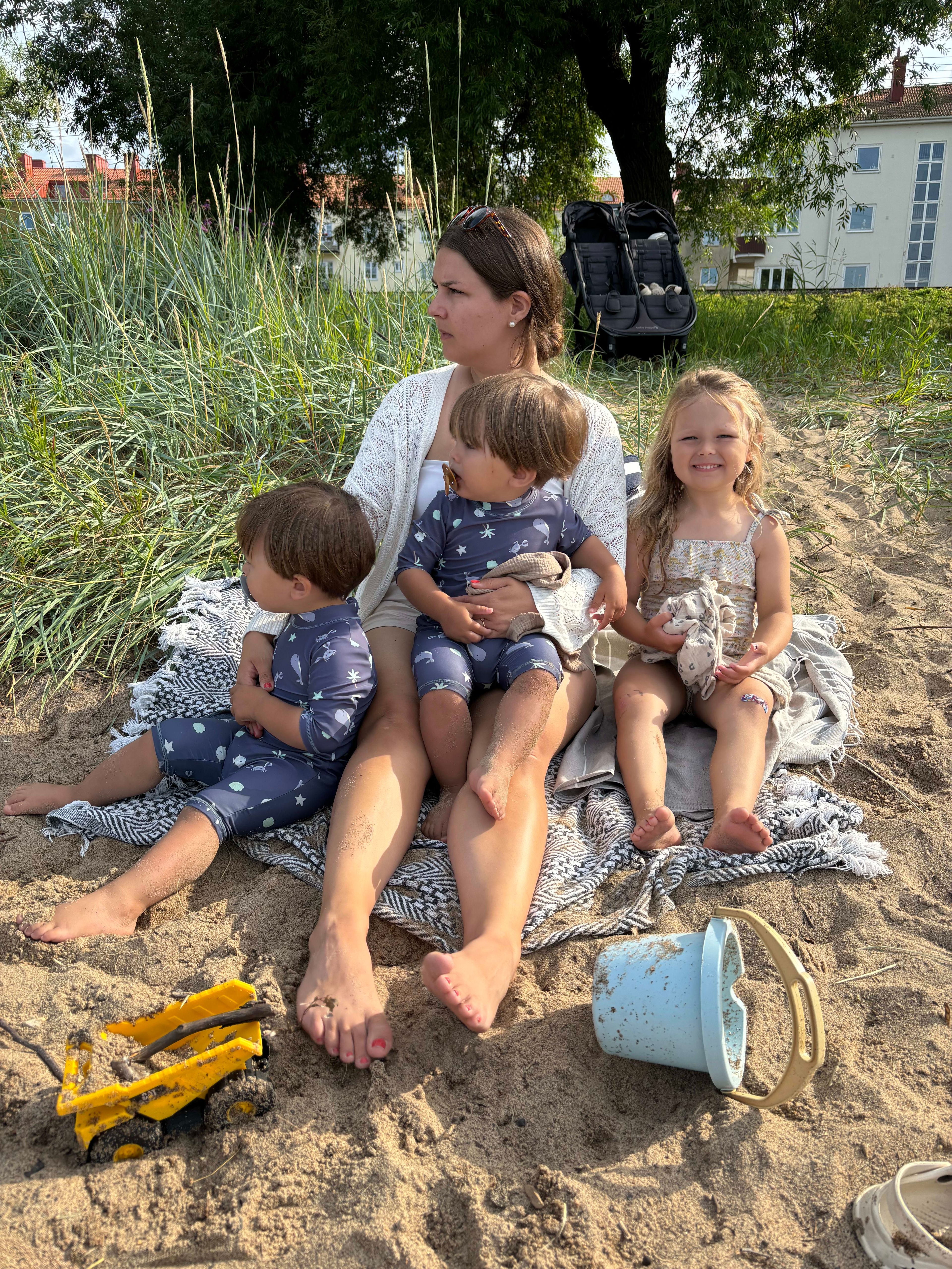 bild 0}