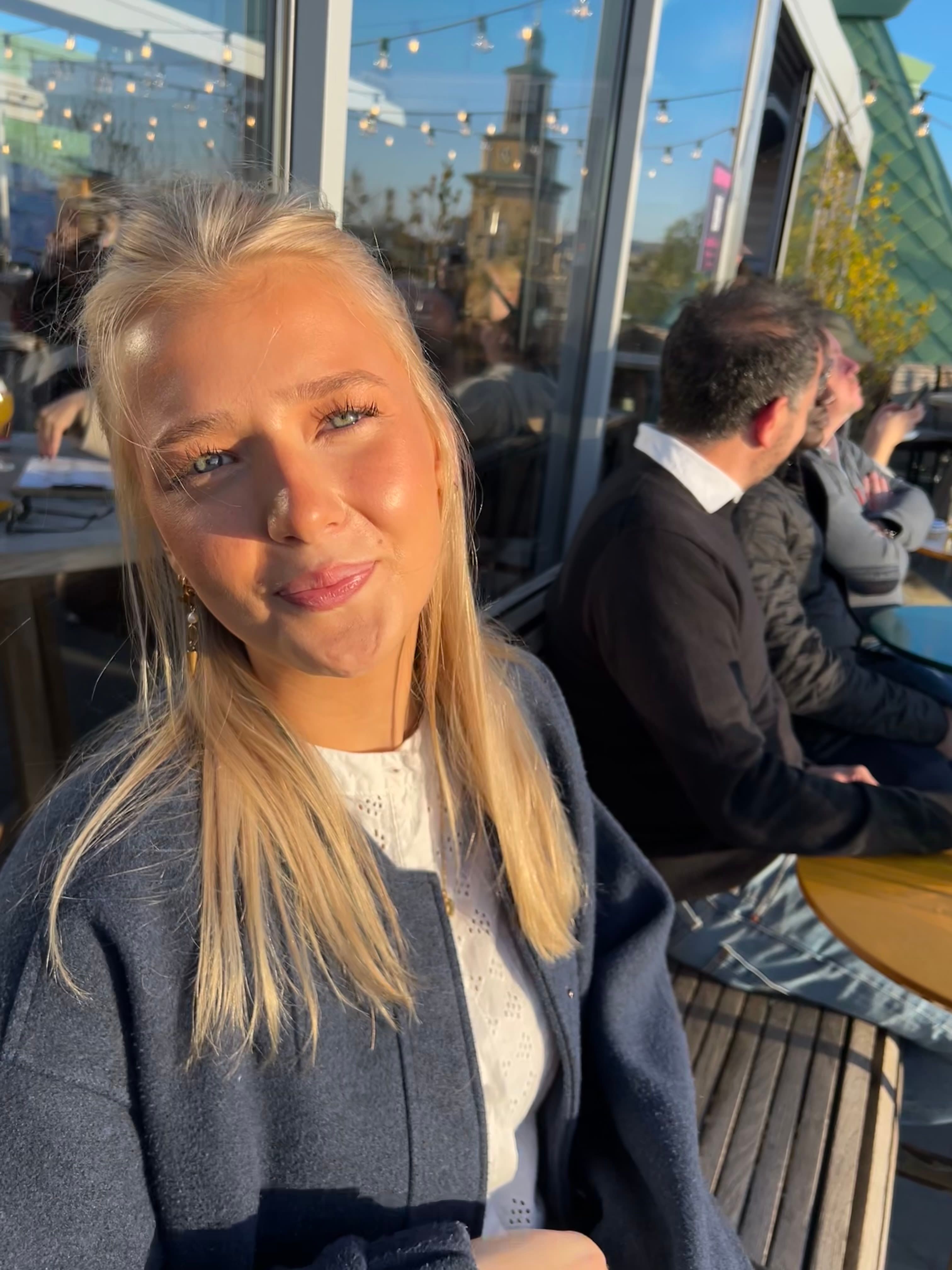 bild 0}