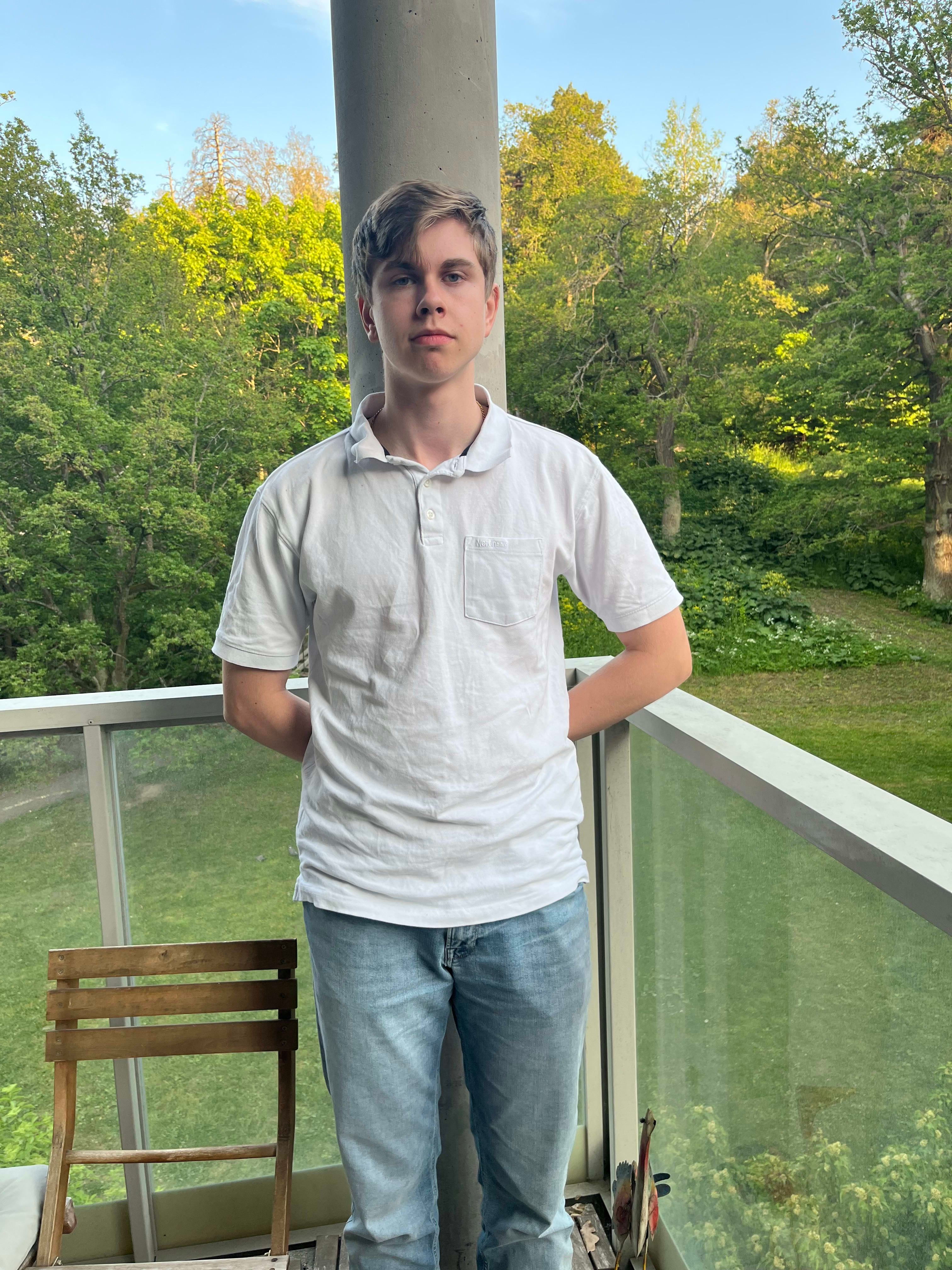 bild 0}