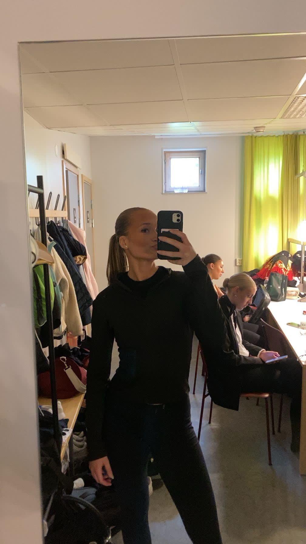 bild 0}