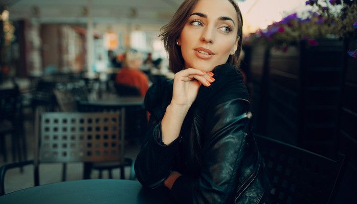 Female Lifestyle Model (early 20s) till aktiv livsstilskampanj i Stockholm