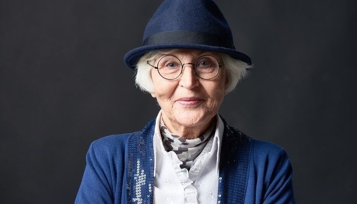 100-åring samt barn och barnbarn sökes till reklamfilm för försäkringsbolag i Göteborg