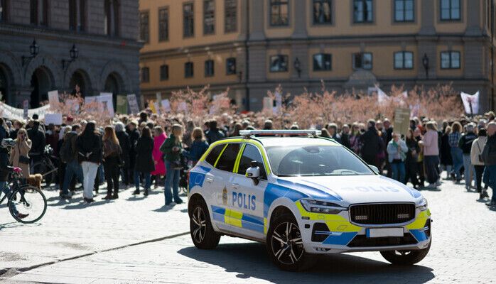 Män och kvinnor sökes för foto och video vid "Särskild händelse" i Botkyrka den 16:e oktober