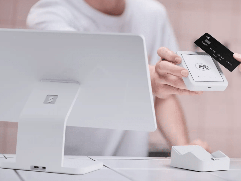 Statist sökes: Manlig företagsägare i 6sek-annonser