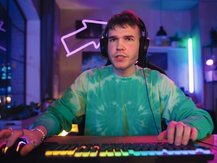 Man 25-35 år till spelreklam