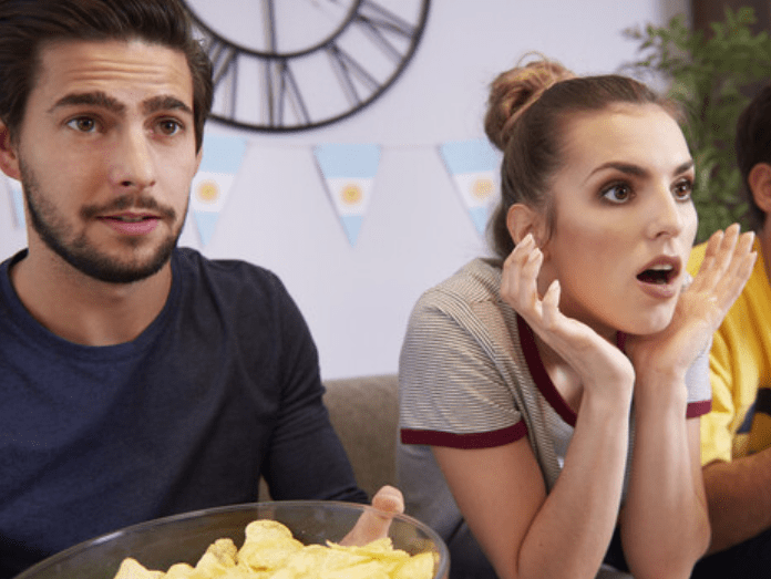 STATIST 20-28 år, MANN & KVINNA SÖKES TILL EN CHIPSREKLAM