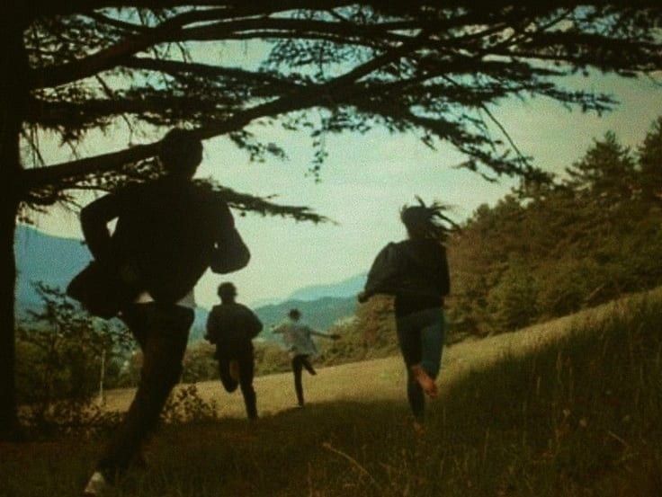 Ungdomar mellan 14 - 25 år sökes till mini-serie om ungdomsliv och diktatur! 