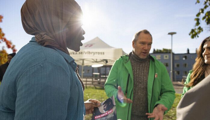 Fältarbetare och ungdomar sökes för fotografering av sociala situationer