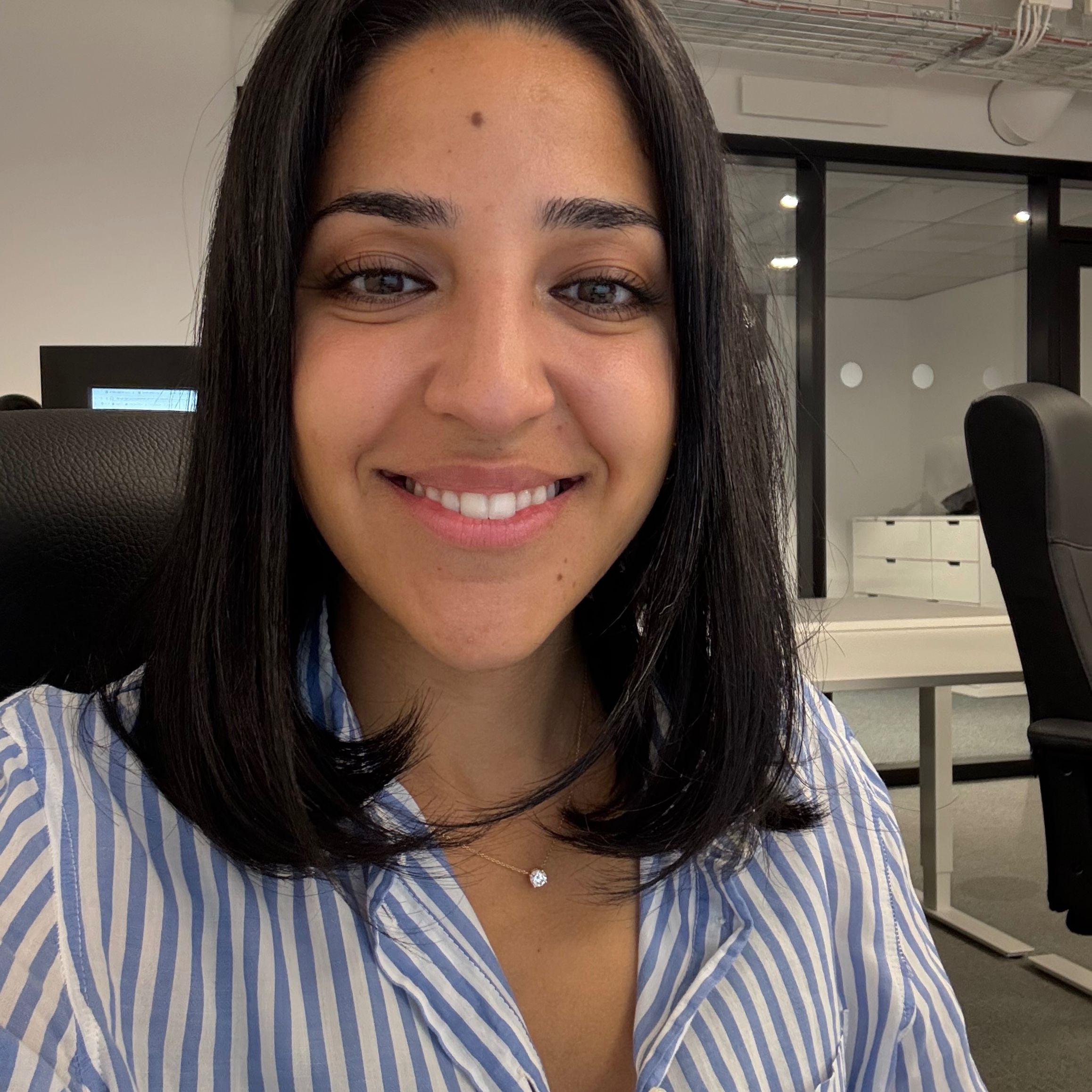 Nika Dehghani profilbild