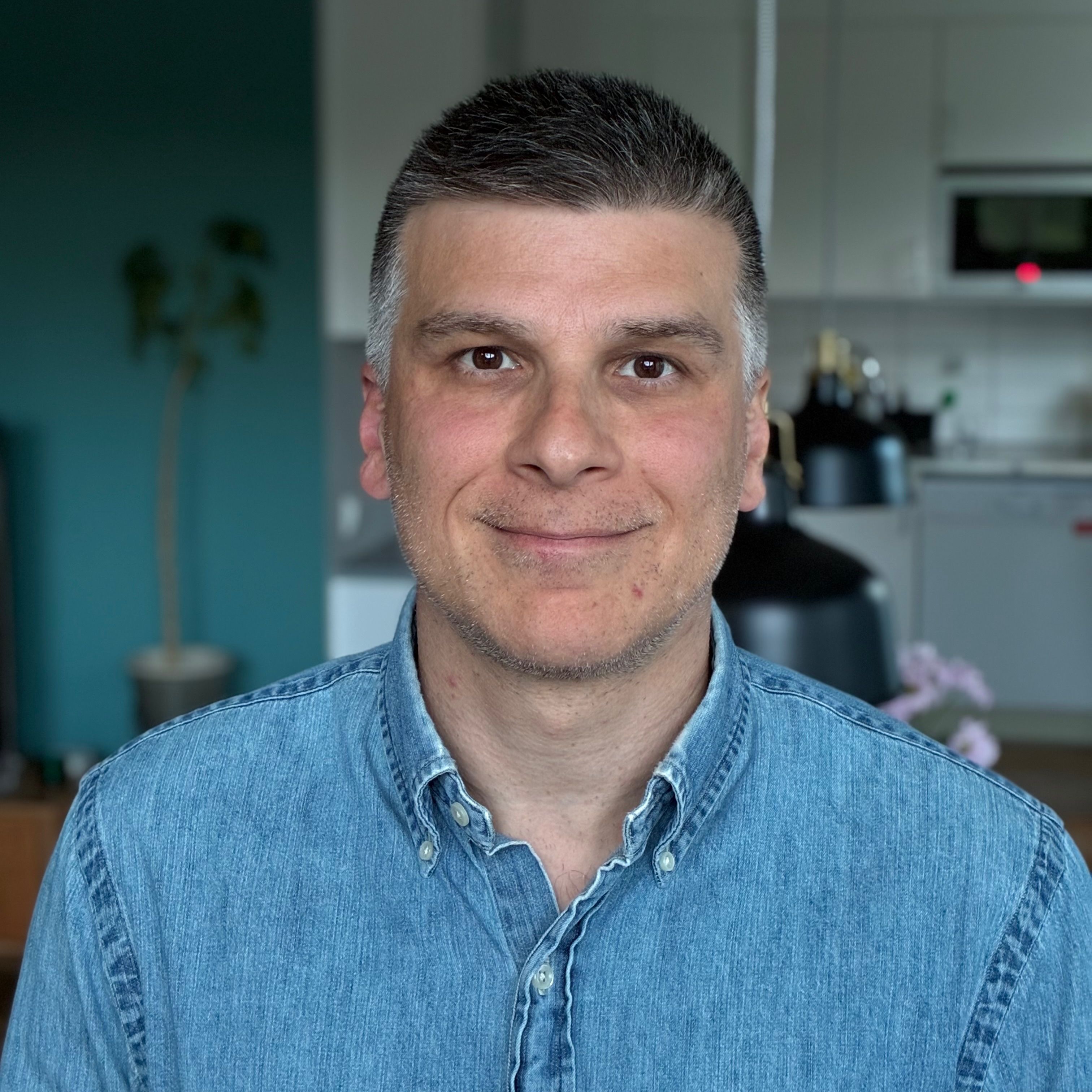 Profilbild för Avni Onur