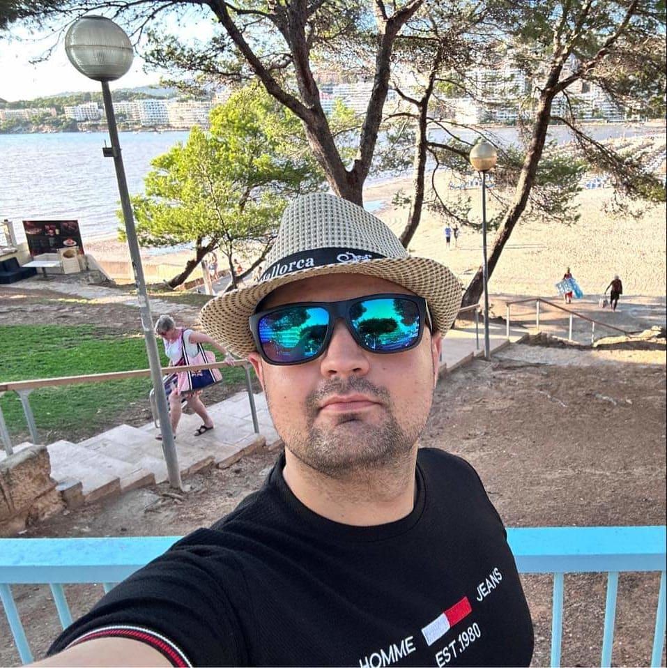 Profilbild för Oliver Tawakal Khan
